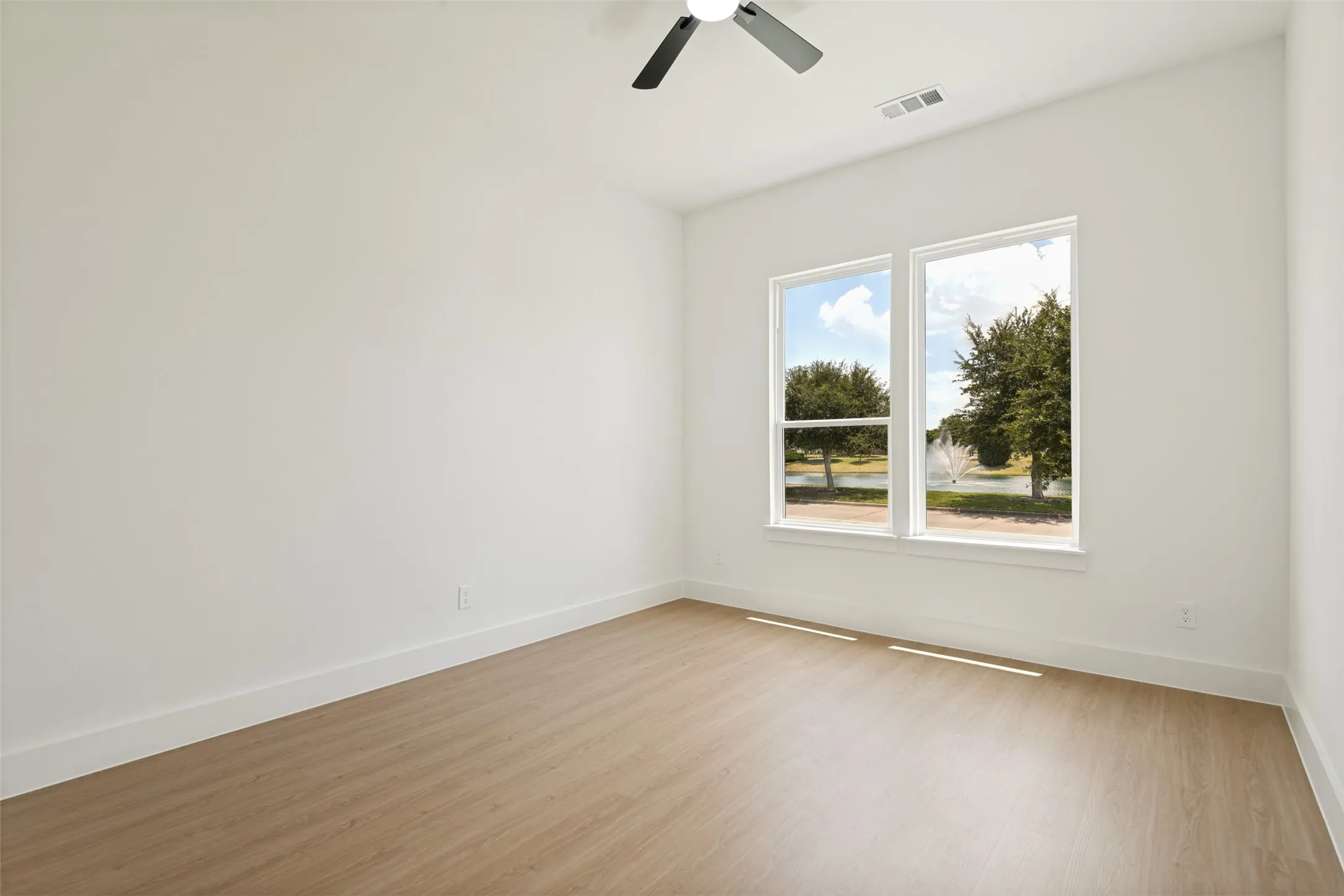 Single Family Residence For Sale in Kaufman County , 1104 Devonshire Drive N, Forney, Texas 75126, 5 Bedroom, 5 Bathroom, 3 Garage spaces, 3,354 Sqft, built in 2026, mls#21331526, Real Estate Agent in Forney, Homes For Sale in Kaufman county, Homes For Sale in Forney, Realtor in Forney Texas, Real Estate Brokerage Independent Realty Texas, Luminita Cordes Realtor
