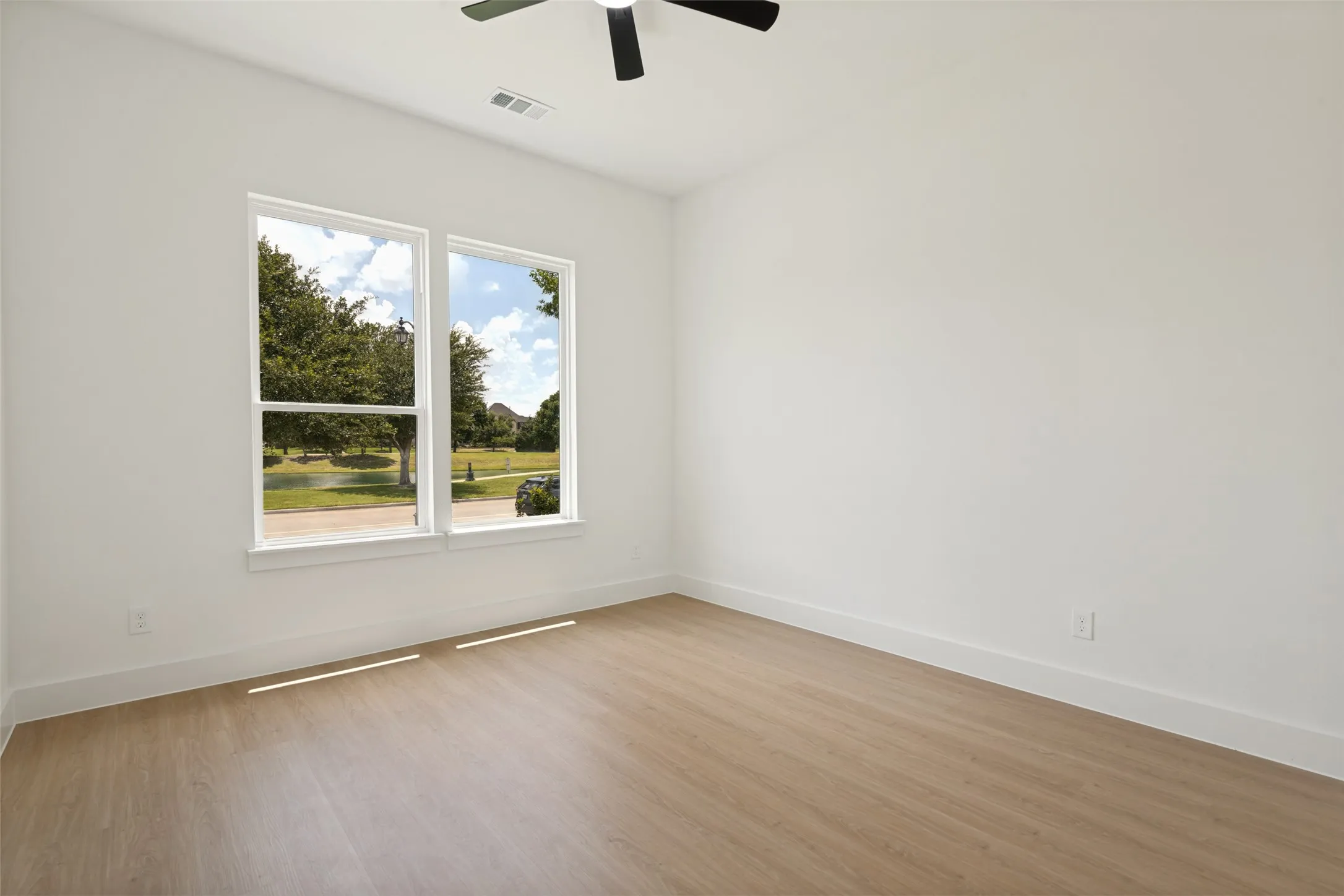 Single Family Residence For Sale in Kaufman County , 1104 Devonshire Drive N, Forney, Texas 75126, 5 Bedroom, 5 Bathroom, 3 Garage spaces, 3,354 Sqft, built in 2026, mls#21331526, Real Estate Agent in Forney, Homes For Sale in Kaufman county, Homes For Sale in Forney, Realtor in Forney Texas, Real Estate Brokerage Independent Realty Texas, Luminita Cordes Realtor