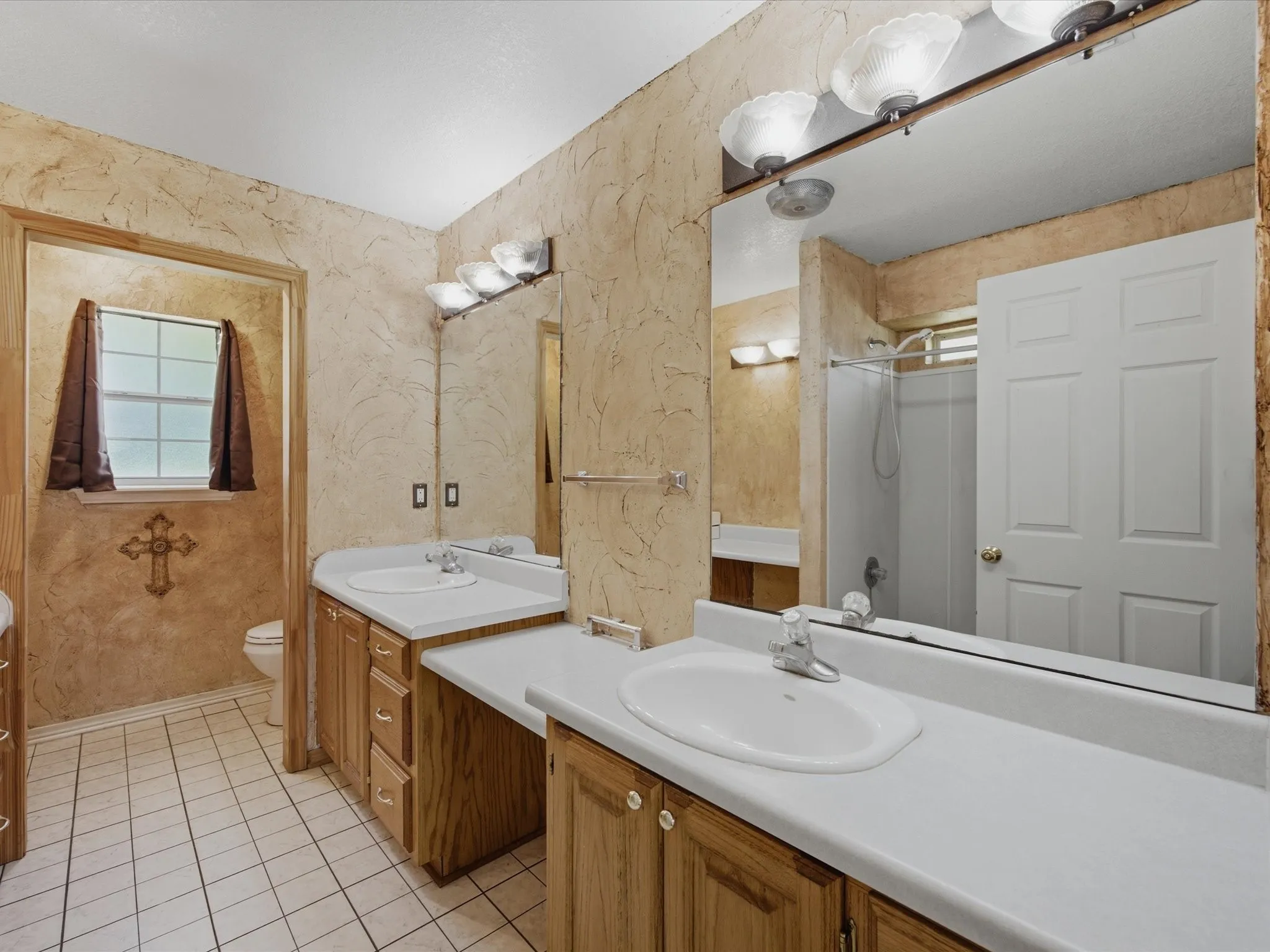 Single Family Residence For Sale in Wise County , 466 County Road 1180, Alvord, Texas 76225, 3 Bedrooms, 2 Bathrooms, 2 Garage spaces, 1,652 Sqft, built in 1996, Price $695,000, mls#21329635, Real Estate Agent in Alvord, Homes For Sale in Wise county, Homes For Sale in Alvord, Realtor in Alvord Texas, Real Estate Brokerage Independent Realty Texas, Luminita Cordes Realtor