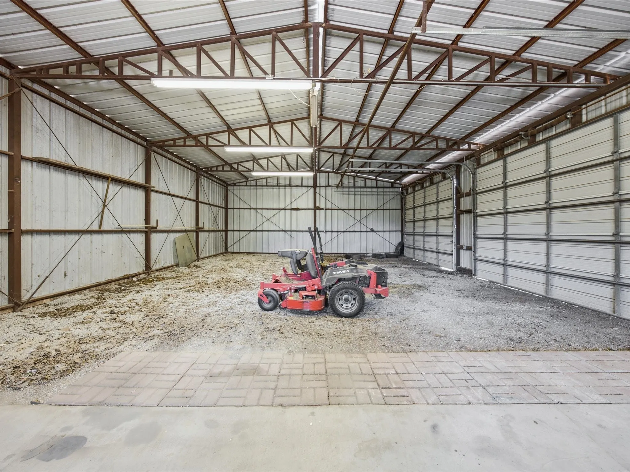 Single Family Residence For Sale in Wise County , 466 County Road 1180, Alvord, Texas 76225, 3 Bedrooms, 2 Bathrooms, 2 Garage spaces, 1,652 Sqft, built in 1996, Price $695,000, mls#21329635, Real Estate Agent in Alvord, Homes For Sale in Wise county, Homes For Sale in Alvord, Realtor in Alvord Texas, Real Estate Brokerage Independent Realty Texas, Luminita Cordes Realtor