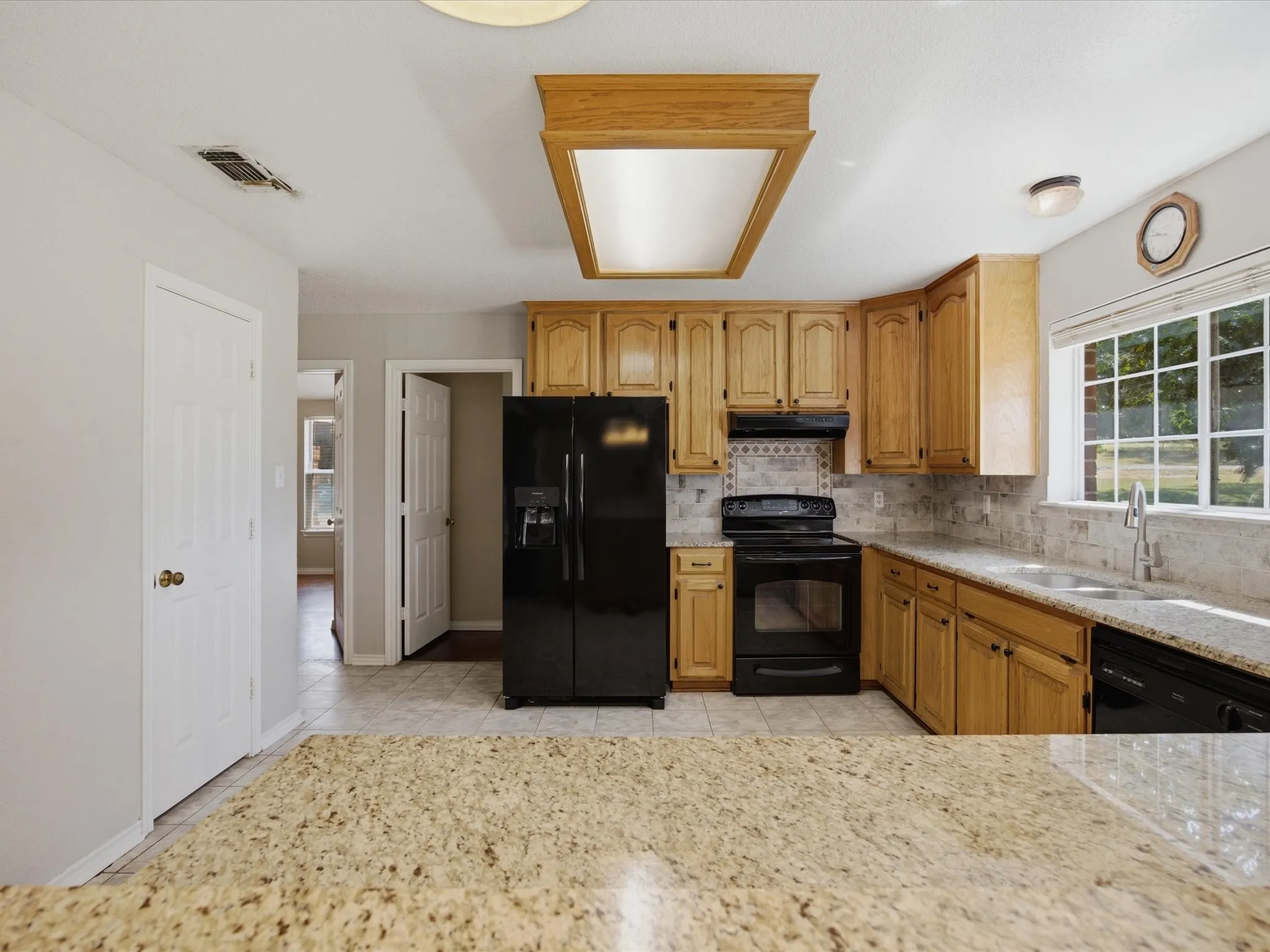 Single Family Residence For Sale in Wise County , 466 County Road 1180, Alvord, Texas 76225, 3 Bedrooms, 2 Bathrooms, 2 Garage spaces, 1,652 Sqft, built in 1996, Price $695,000, mls#21329635, Real Estate Agent in Alvord, Homes For Sale in Wise county, Homes For Sale in Alvord, Realtor in Alvord Texas, Real Estate Brokerage Independent Realty Texas, Luminita Cordes Realtor