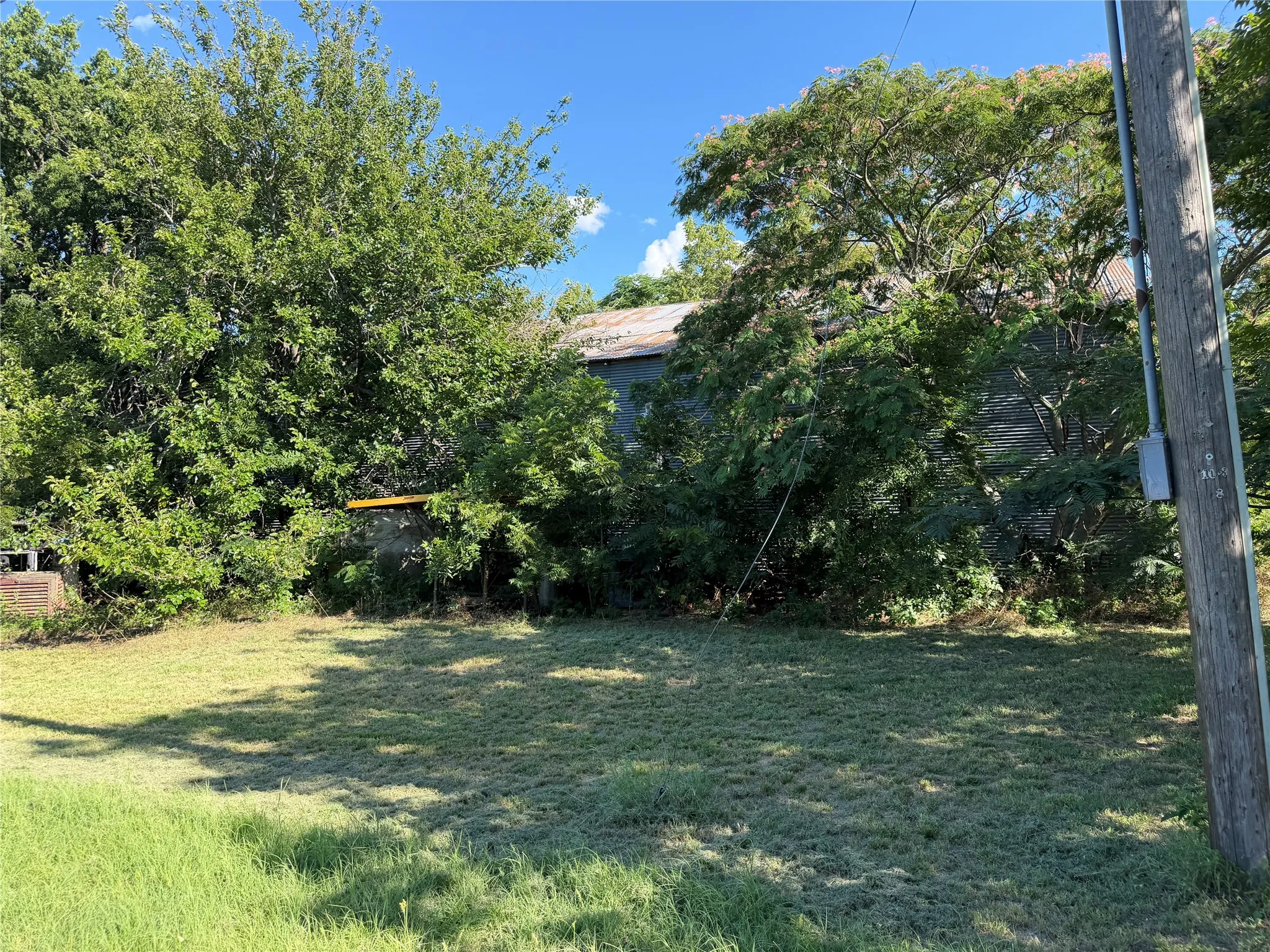 Warehouse For Sale in Eastland County , 9999 W Mills, Rising Star, Texas 76471, 0, 0, Garage spaces, 0 Sqft, built in 1940, Price $55,000, mls#21331685, Real Estate Agent in Rising Star, Homes For Sale in Eastland county, Homes For Sale in Rising Star, Realtor in Rising Star Texas, Real Estate Brokerage Independent Realty Texas, Luminita Cordes Realtor