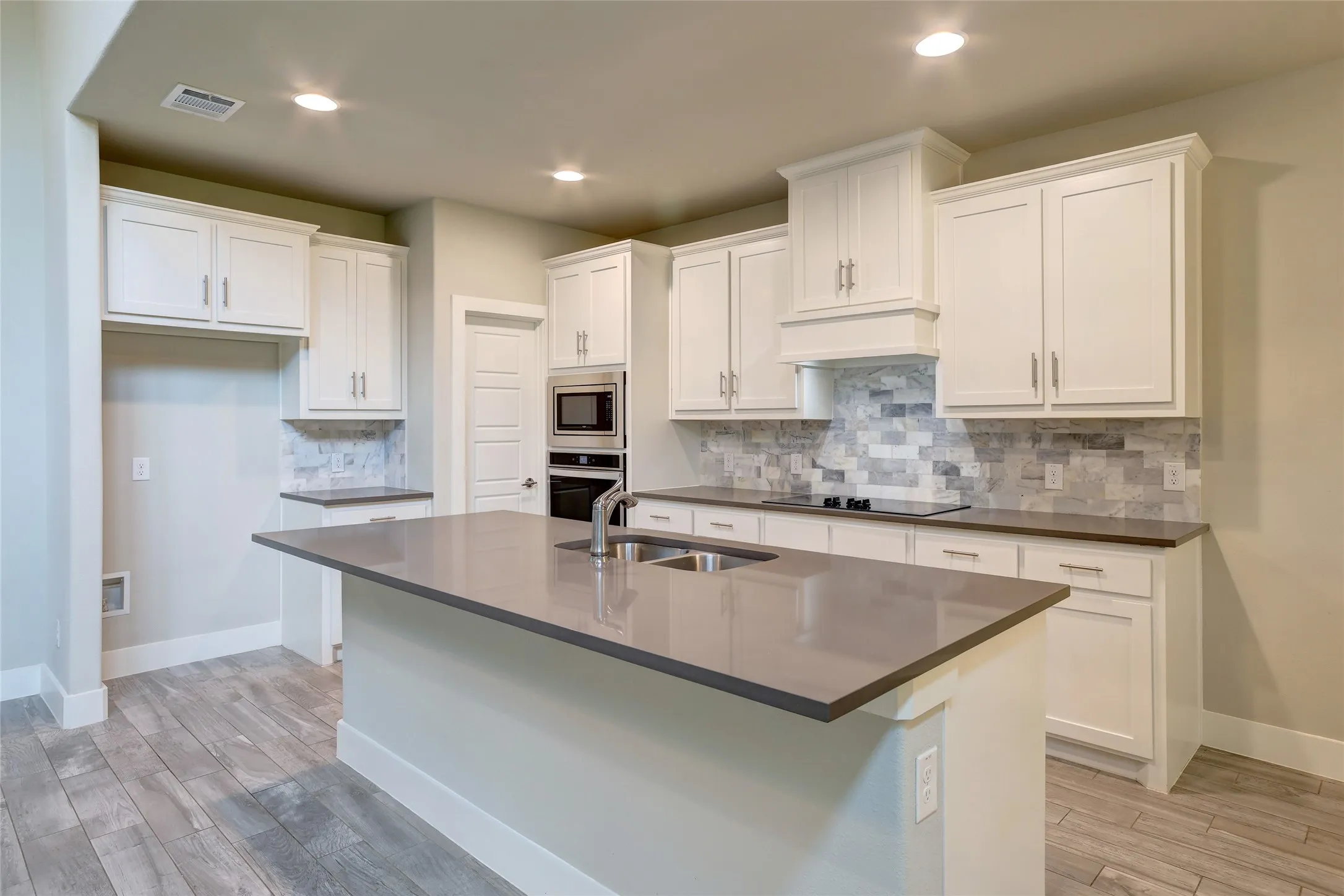 Single Family Residence For Sale in Collin County , 410 Mercer Drive, Josephine, Texas 75173, 4 Bedroom, 3 Bathroom, 2 Garage spaces, 2,679 Sqft, built in 2022, mls#21331706, Real Estate Agent in Josephine, Homes For Sale in Collin county, Homes For Sale in Josephine, Realtor in Josephine Texas, Real Estate Brokerage Independent Realty Texas, Luminita Cordes Realtor