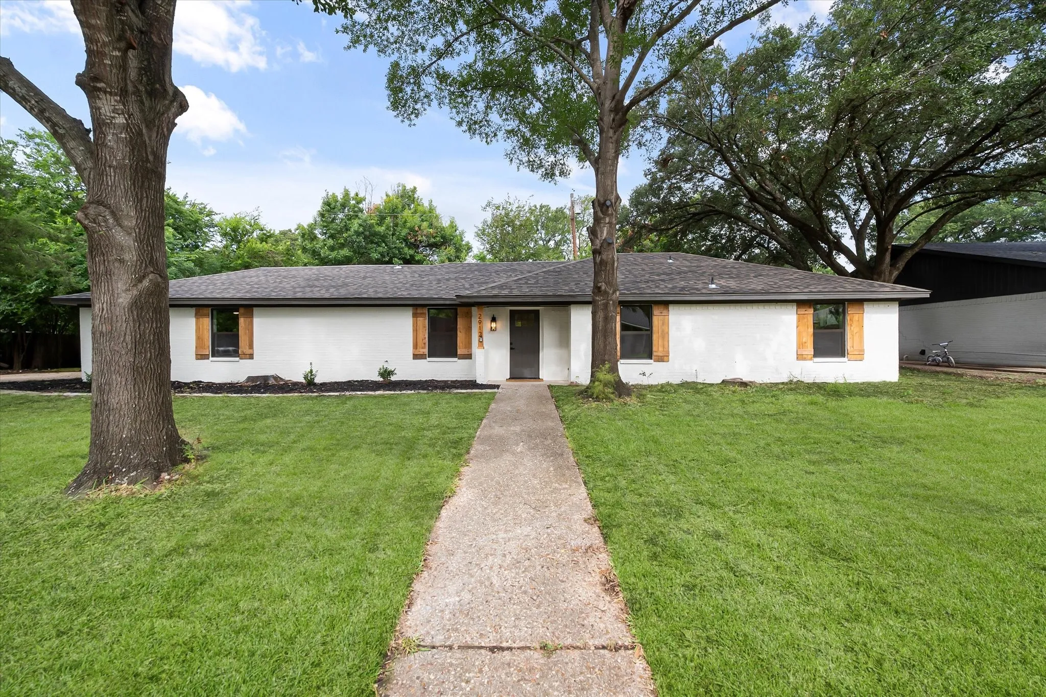 Single Family Residence For Sale in Navarro County , 2912 Purdue Drive, Corsicana, Texas 75110, 4 Bedroom, 3 Bathroom, Garage spaces, 1,818 Sqft, built in 1970, mls#21331272, Real Estate Agent in Corsicana, Homes For Sale in Navarro county, Homes For Sale in Corsicana, Realtor in Corsicana Texas, Real Estate Brokerage Independent Realty Texas, Luminita Cordes Realtor