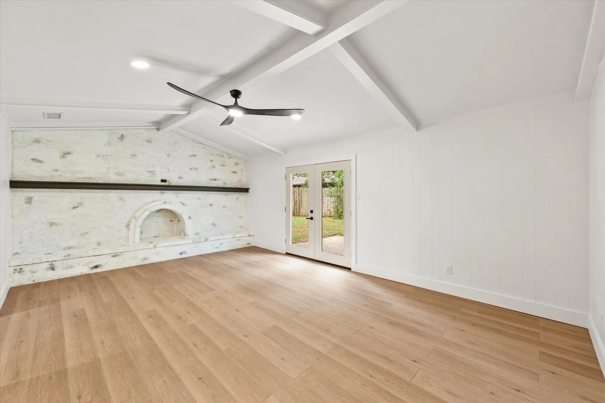 Single Family Residence For Sale in Navarro County , 2912 Purdue Drive, Corsicana, Texas 75110, 4 Bedroom, 3 Bathroom, Garage spaces, 1,818 Sqft, built in 1970, mls#21331272, Real Estate Agent in Corsicana, Homes For Sale in Navarro county, Homes For Sale in Corsicana, Realtor in Corsicana Texas, Real Estate Brokerage Independent Realty Texas, Luminita Cordes Realtor