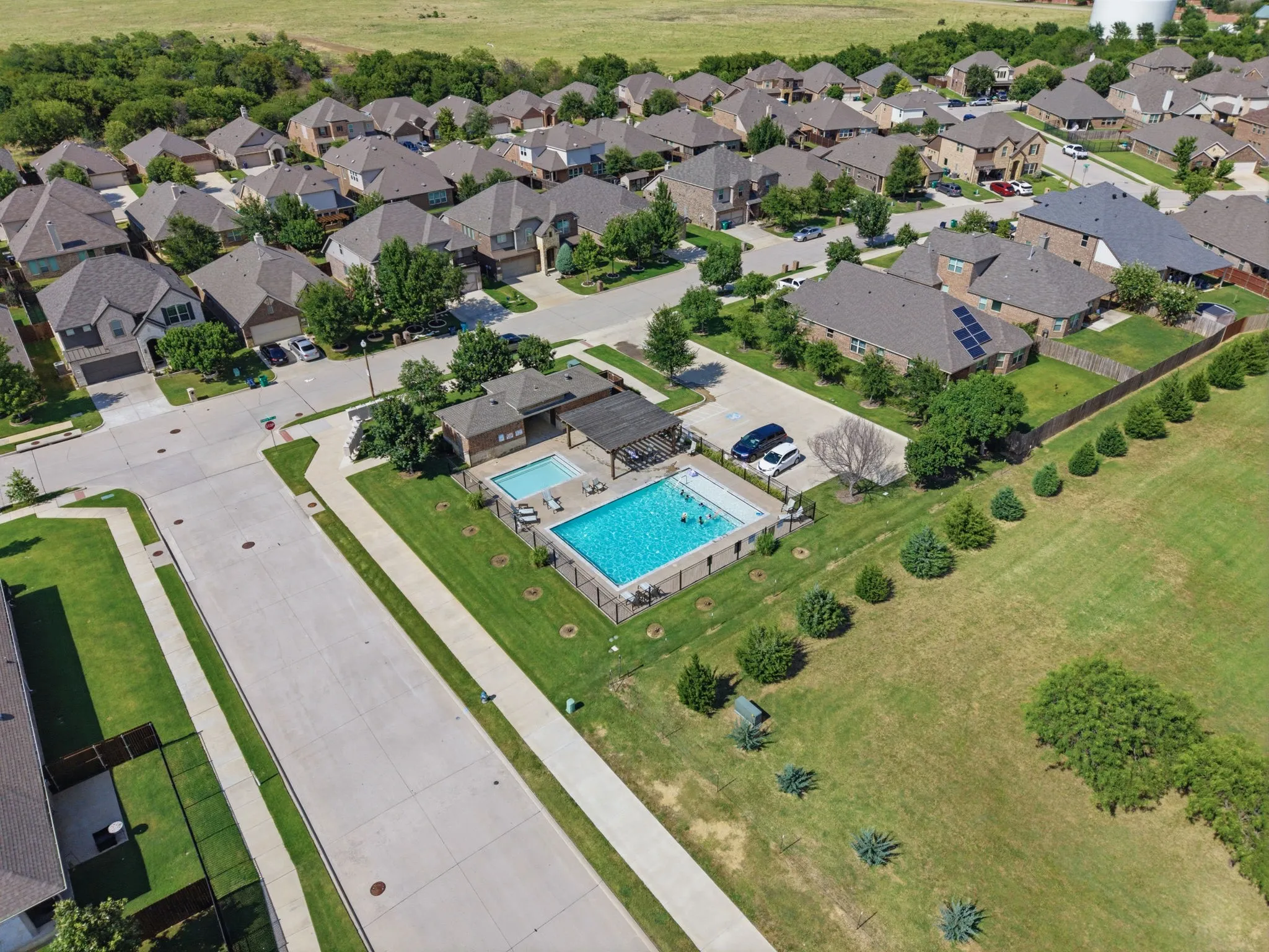 Single Family Residence For Sale in Denton County , 6608 Woodmere Court, Denton, Texas 76226, 4 Bedroom, 3 Bathroom, 2 Garage spaces, 2,224 Sqft, built in 2020, mls#21328846, Real Estate Agent in Denton, Homes For Sale in Denton county, Homes For Sale in Denton, Realtor in Denton Texas, Real Estate Brokerage Independent Realty Texas, Luminita Cordes Realtor