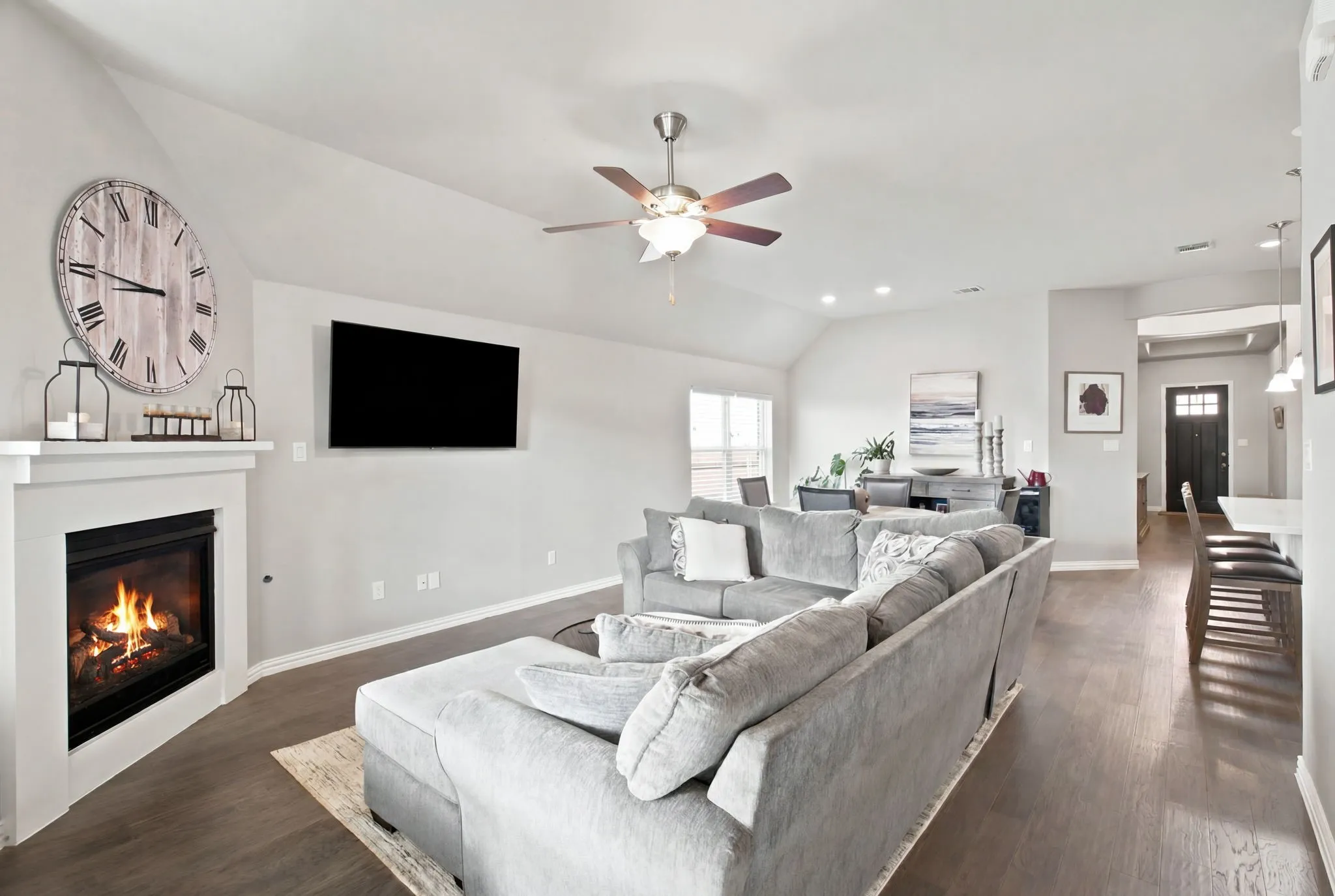 Single Family Residence For Sale in Denton County , 6608 Woodmere Court, Denton, Texas 76226, 4 Bedroom, 3 Bathroom, 2 Garage spaces, 2,224 Sqft, built in 2020, mls#21328846, Real Estate Agent in Denton, Homes For Sale in Denton county, Homes For Sale in Denton, Realtor in Denton Texas, Real Estate Brokerage Independent Realty Texas, Luminita Cordes Realtor