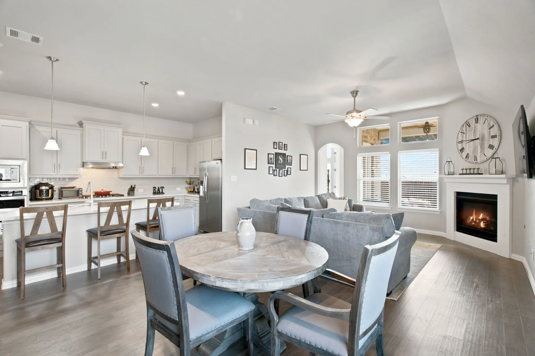 Single Family Residence For Sale in Denton County , 6608 Woodmere Court, Denton, Texas 76226, 4 Bedroom, 3 Bathroom, 2 Garage spaces, 2,224 Sqft, built in 2020, mls#21328846, Real Estate Agent in Denton, Homes For Sale in Denton county, Homes For Sale in Denton, Realtor in Denton Texas, Real Estate Brokerage Independent Realty Texas, Luminita Cordes Realtor
