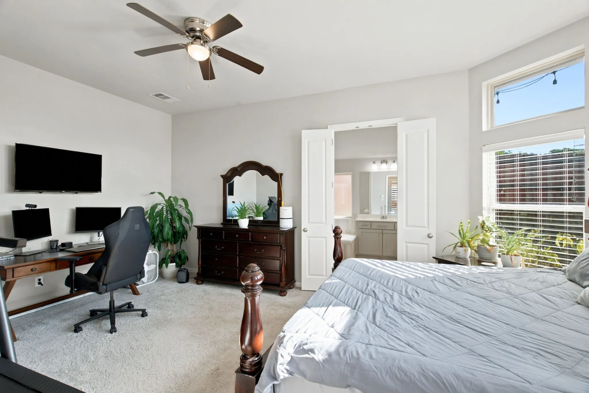Single Family Residence For Sale in Denton County , 6608 Woodmere Court, Denton, Texas 76226, 4 Bedroom, 3 Bathroom, 2 Garage spaces, 2,224 Sqft, built in 2020, mls#21328846, Real Estate Agent in Denton, Homes For Sale in Denton county, Homes For Sale in Denton, Realtor in Denton Texas, Real Estate Brokerage Independent Realty Texas, Luminita Cordes Realtor