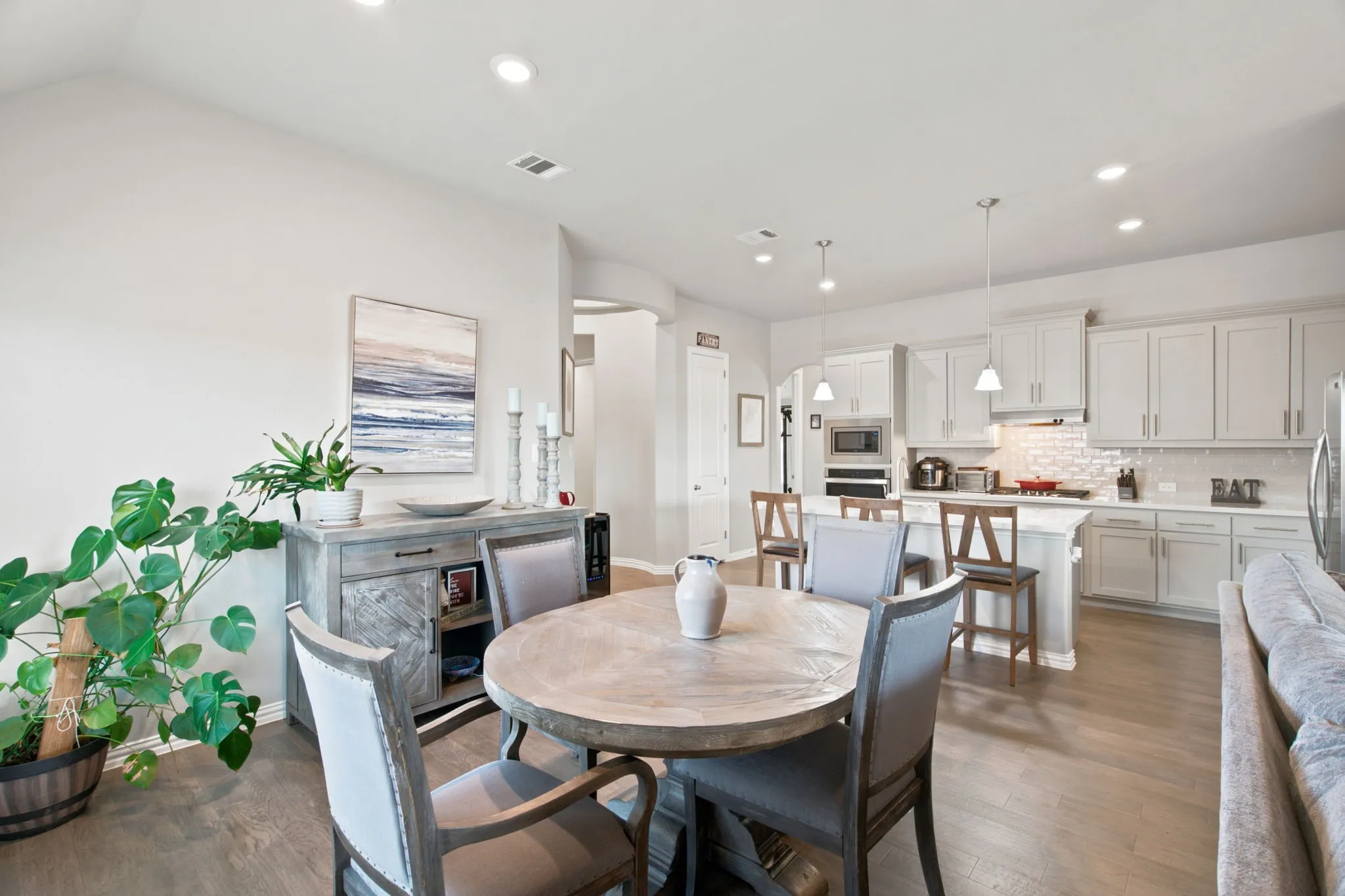 Single Family Residence For Sale in Denton County , 6608 Woodmere Court, Denton, Texas 76226, 4 Bedroom, 3 Bathroom, 2 Garage spaces, 2,224 Sqft, built in 2020, mls#21328846, Real Estate Agent in Denton, Homes For Sale in Denton county, Homes For Sale in Denton, Realtor in Denton Texas, Real Estate Brokerage Independent Realty Texas, Luminita Cordes Realtor