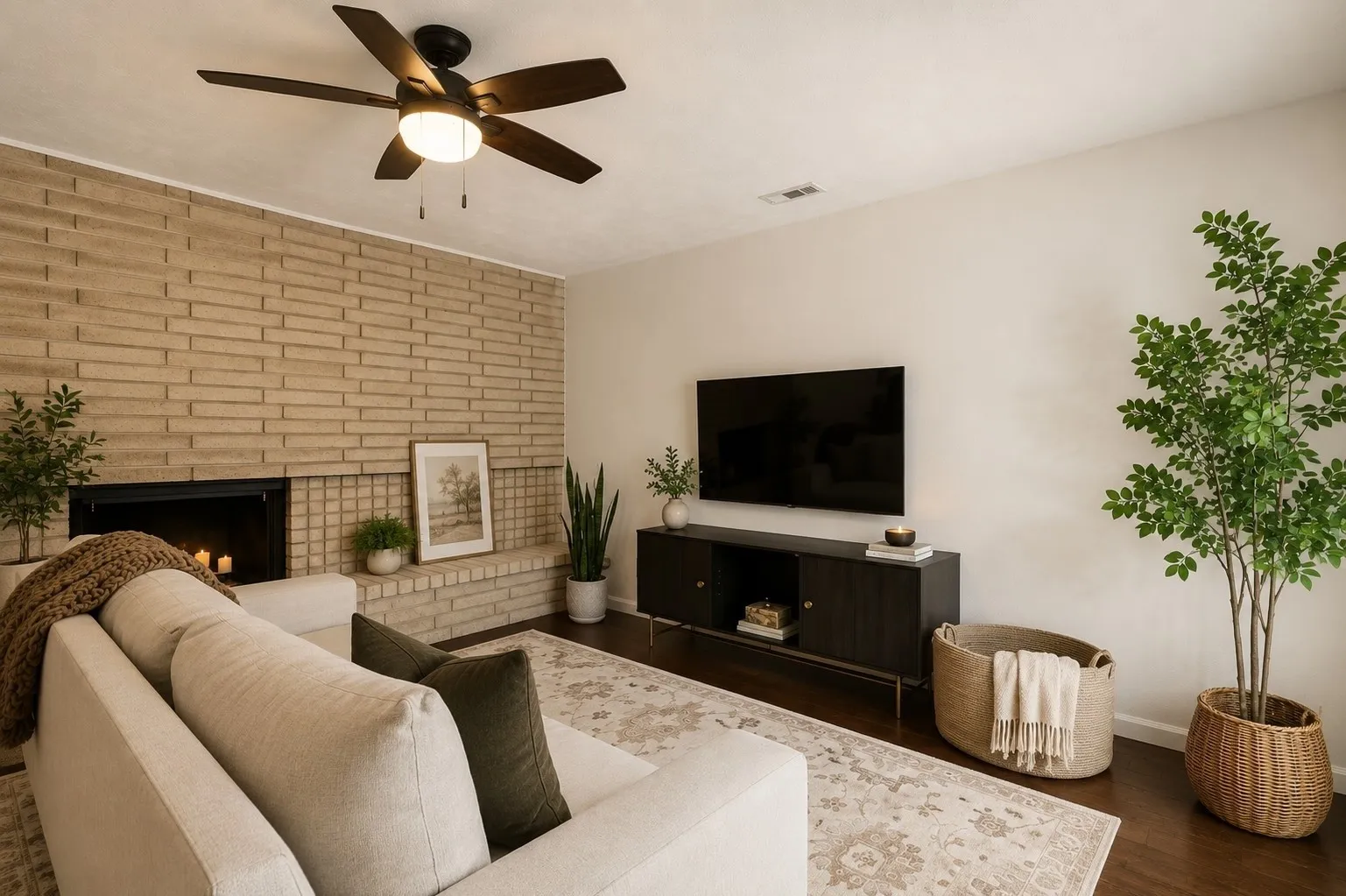 Single Family Residence For Sale in Denton County , 5069 Aztec Drive, The Colony, Texas 75056, 3 Bedroom, 2 Bathroom, 2 Garage spaces, 1,699 Sqft, built in 1974, mls#21314039, Real Estate Agent in The Colony, Homes For Sale in Denton county, Homes For Sale in The Colony, Realtor in The Colony Texas, Real Estate Brokerage Independent Realty Texas, Luminita Cordes Realtor