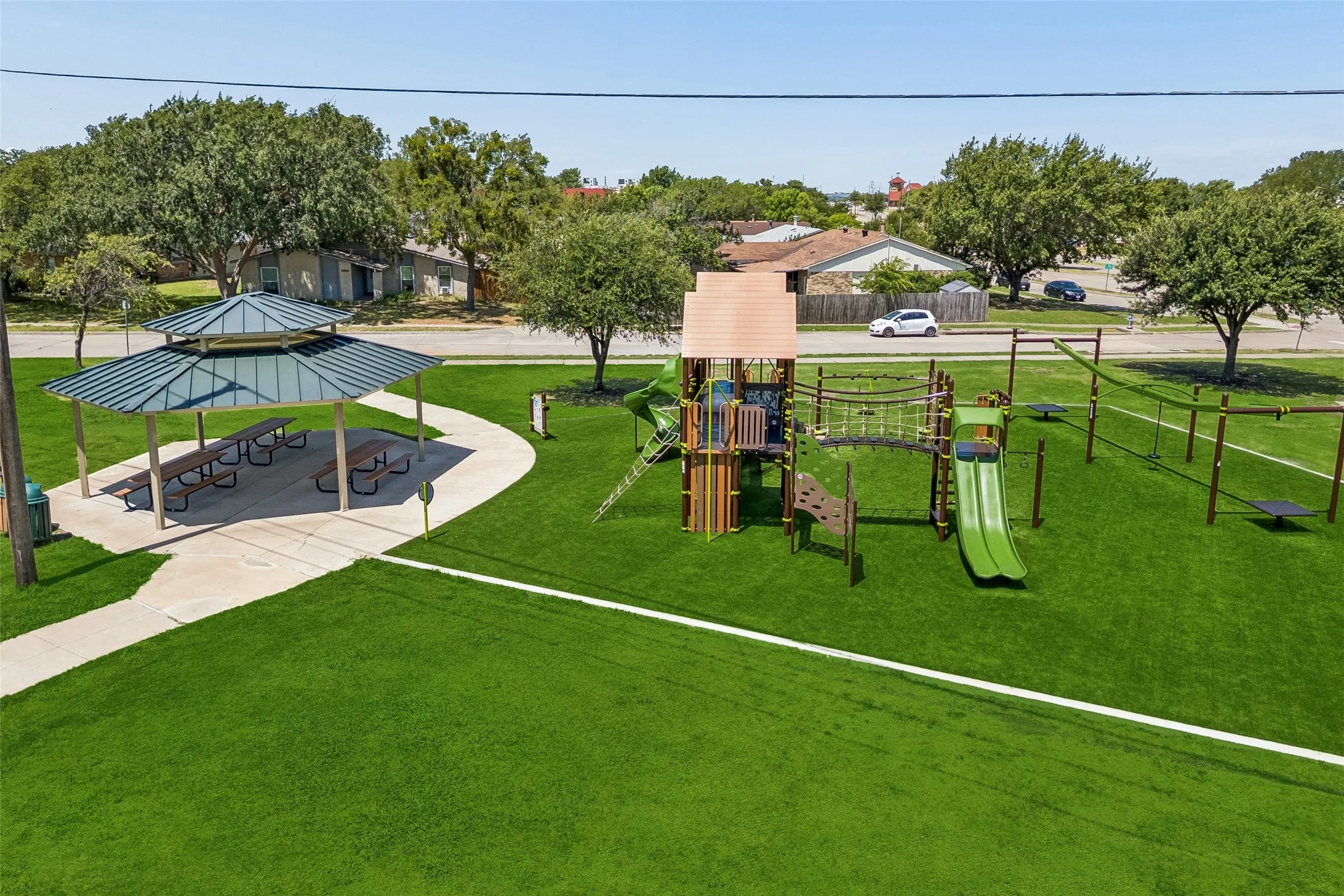 Single Family Residence For Sale in Denton County , 5069 Aztec Drive, The Colony, Texas 75056, 3 Bedroom, 2 Bathroom, 2 Garage spaces, 1,699 Sqft, built in 1974, mls#21314039, Real Estate Agent in The Colony, Homes For Sale in Denton county, Homes For Sale in The Colony, Realtor in The Colony Texas, Real Estate Brokerage Independent Realty Texas, Luminita Cordes Realtor