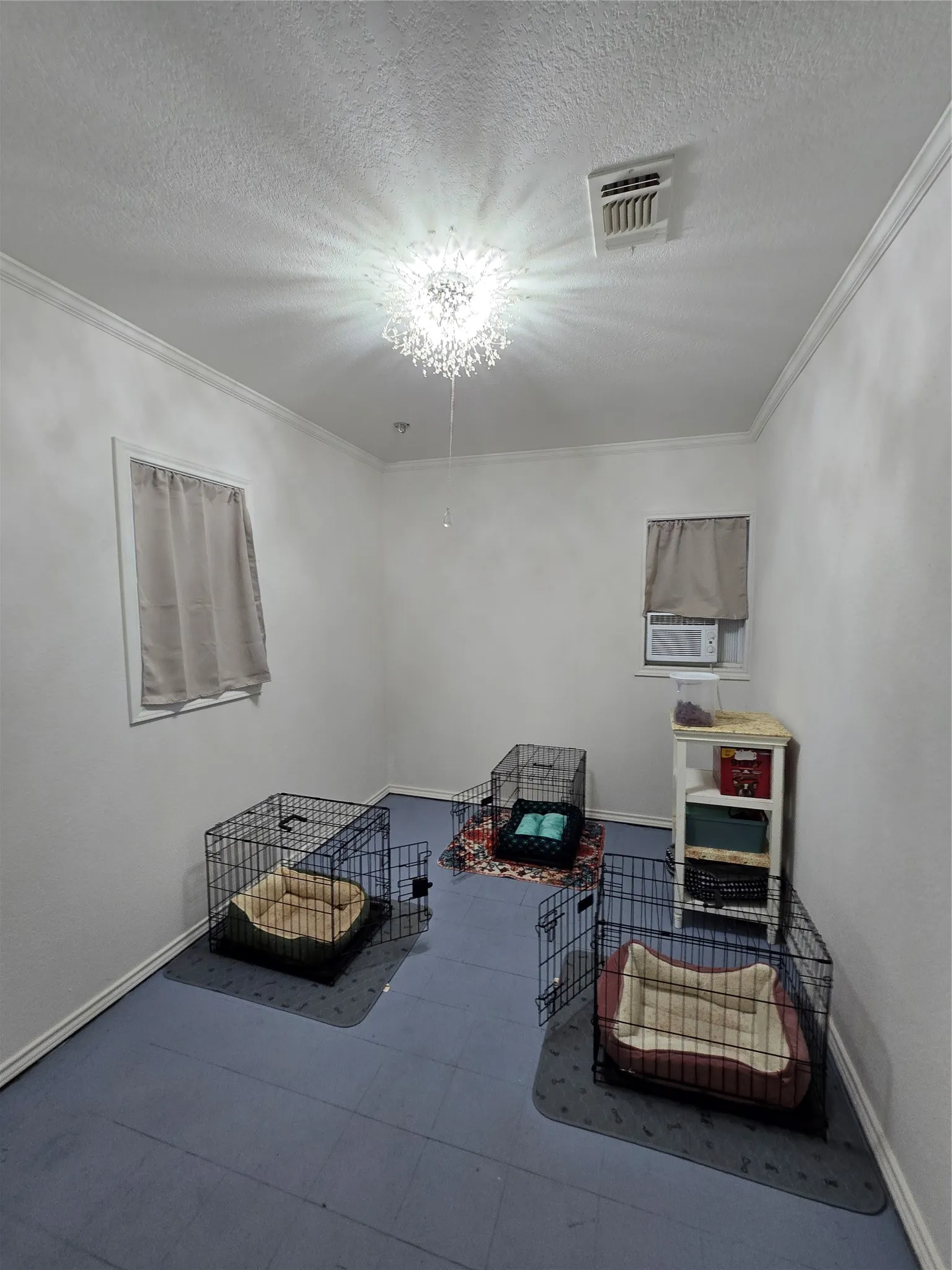 Single Family Residence For Sale in Eastland County , 903 W Plummer Street, Eastland, Texas 76448, 4 Bedroom, 2 Bathroom, Garage spaces, 1,512 Sqft, built in 1940, mls#21331711, Real Estate Agent in Eastland, Homes For Sale in Eastland county, Homes For Sale in Eastland, Realtor in Eastland Texas, Real Estate Brokerage Independent Realty Texas, Luminita Cordes Realtor