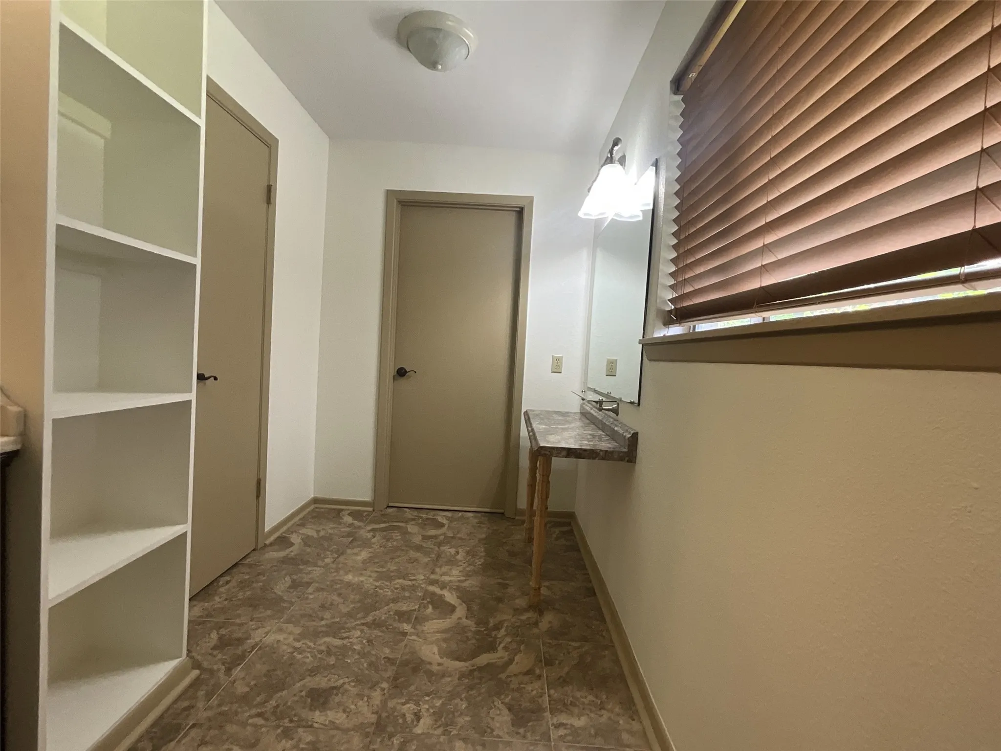 Single Family Residence For Rent in Van Zandt County , 530 Hilliard Drive, Canton, Texas 75103, 4 Bedroom, 3 Bathroom, 2 Garage spaces, 2,713 Sqft, built in 1979, mls#21329889, Real Estate Agent in Canton, Homes For Rent in Van Zandt county, Homes For Rent in Canton, Realtor in Canton Texas, Real Estate Brokerage Independent Realty Texas, Luminita Cordes Realtor