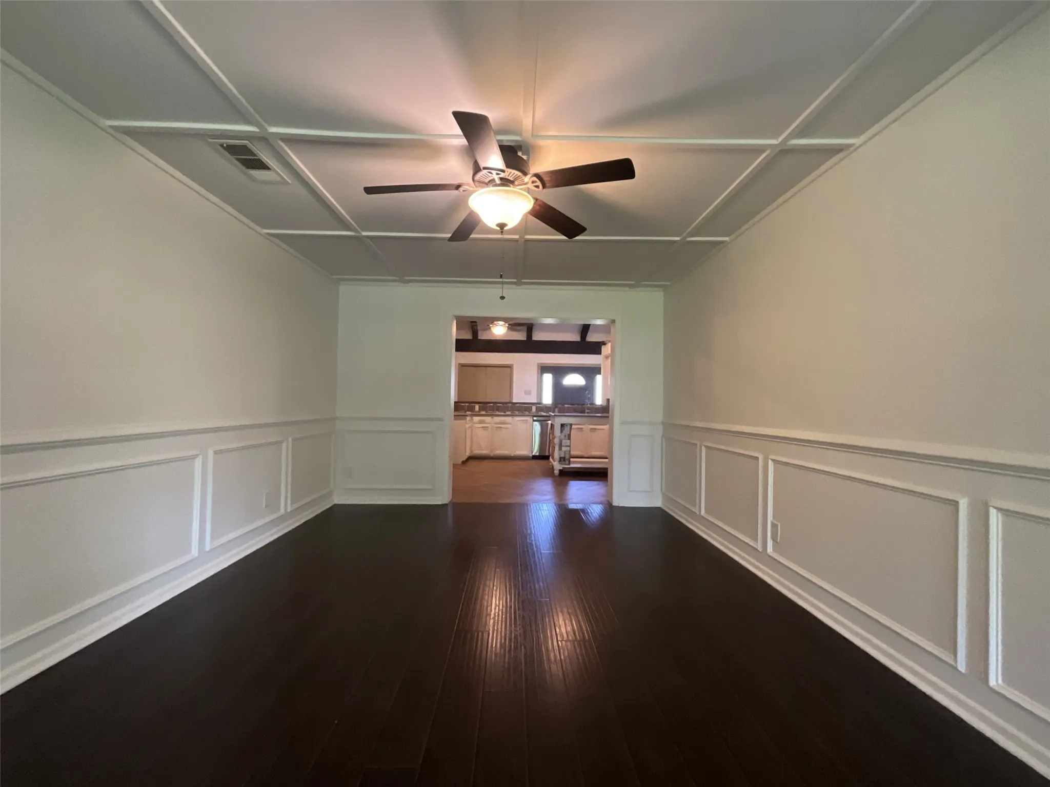 Single Family Residence For Rent in Van Zandt County , 530 Hilliard Drive, Canton, Texas 75103, 4 Bedroom, 3 Bathroom, 2 Garage spaces, 2,713 Sqft, built in 1979, mls#21329889, Real Estate Agent in Canton, Homes For Rent in Van Zandt county, Homes For Rent in Canton, Realtor in Canton Texas, Real Estate Brokerage Independent Realty Texas, Luminita Cordes Realtor