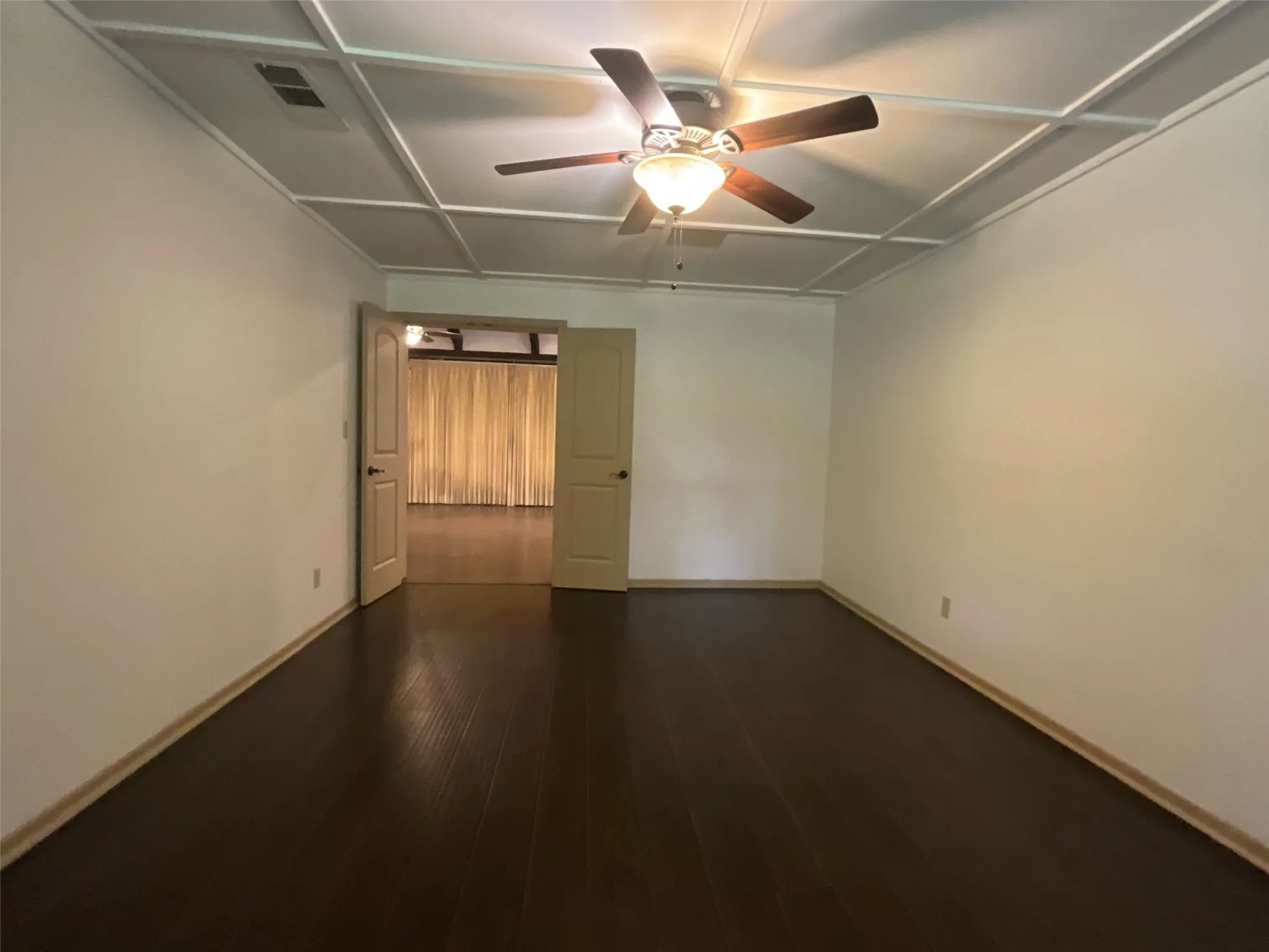 Single Family Residence For Rent in Van Zandt County , 530 Hilliard Drive, Canton, Texas 75103, 4 Bedroom, 3 Bathroom, 2 Garage spaces, 2,713 Sqft, built in 1979, mls#21329889, Real Estate Agent in Canton, Homes For Rent in Van Zandt county, Homes For Rent in Canton, Realtor in Canton Texas, Real Estate Brokerage Independent Realty Texas, Luminita Cordes Realtor