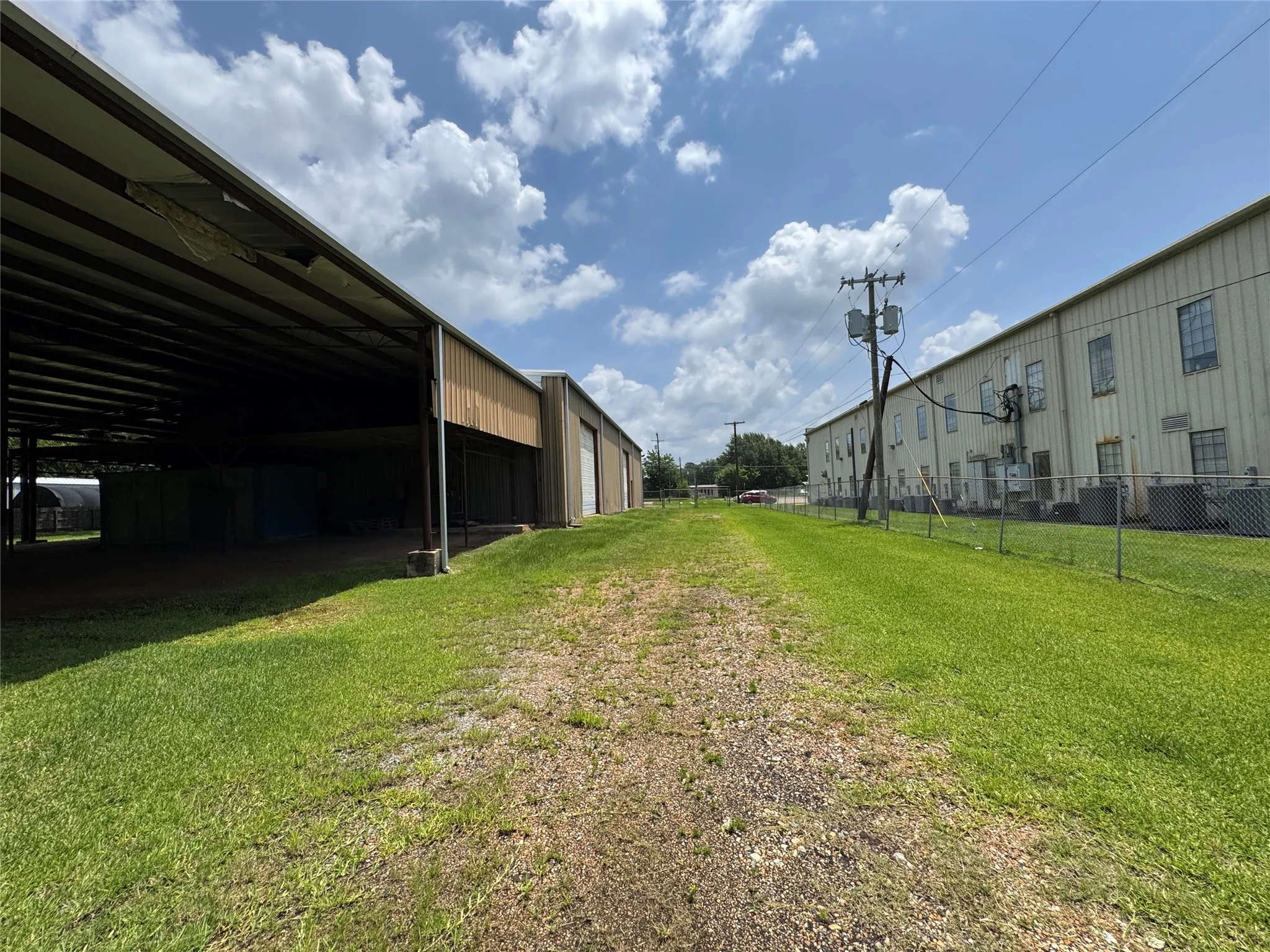 Industrial For Sale in Angelina County , 1208 S Chestnut Street, Lufkin, Texas 75901, 0, 0, Garage spaces, 0 Sqft, built in 1976, mls#21331721, Real Estate Agent in Lufkin, Homes For Sale in Angelina county, Homes For Sale in Lufkin, Realtor in Lufkin Texas, Real Estate Brokerage Independent Realty Texas, Luminita Cordes Realtor