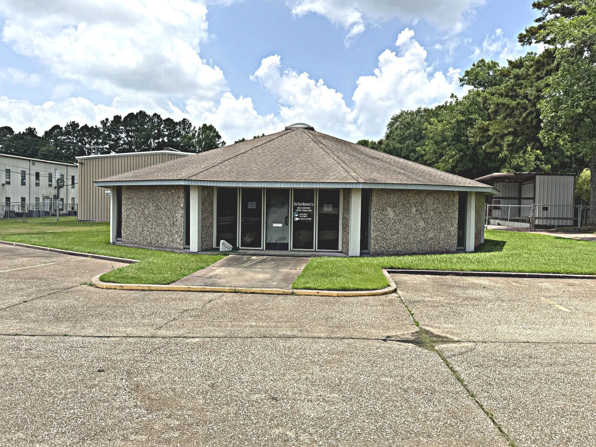 Industrial For Sale in Angelina County , 1208 S Chestnut Street, Lufkin, Texas 75901, 0, 0, Garage spaces, 0 Sqft, built in 1976, mls#21331721, Real Estate Agent in Lufkin, Homes For Sale in Angelina county, Homes For Sale in Lufkin, Realtor in Lufkin Texas, Real Estate Brokerage Independent Realty Texas, Luminita Cordes Realtor
