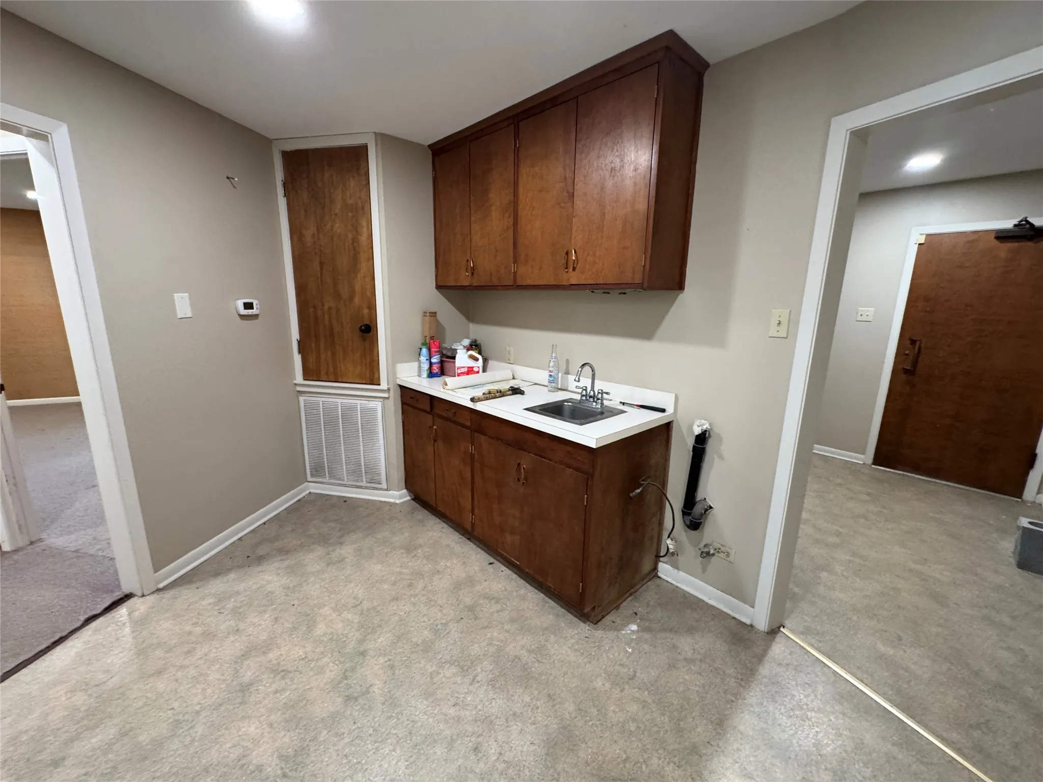 Industrial For Sale in Angelina County , 1208 S Chestnut Street, Lufkin, Texas 75901, 0, 0, Garage spaces, 0 Sqft, built in 1976, mls#21331721, Real Estate Agent in Lufkin, Homes For Sale in Angelina county, Homes For Sale in Lufkin, Realtor in Lufkin Texas, Real Estate Brokerage Independent Realty Texas, Luminita Cordes Realtor