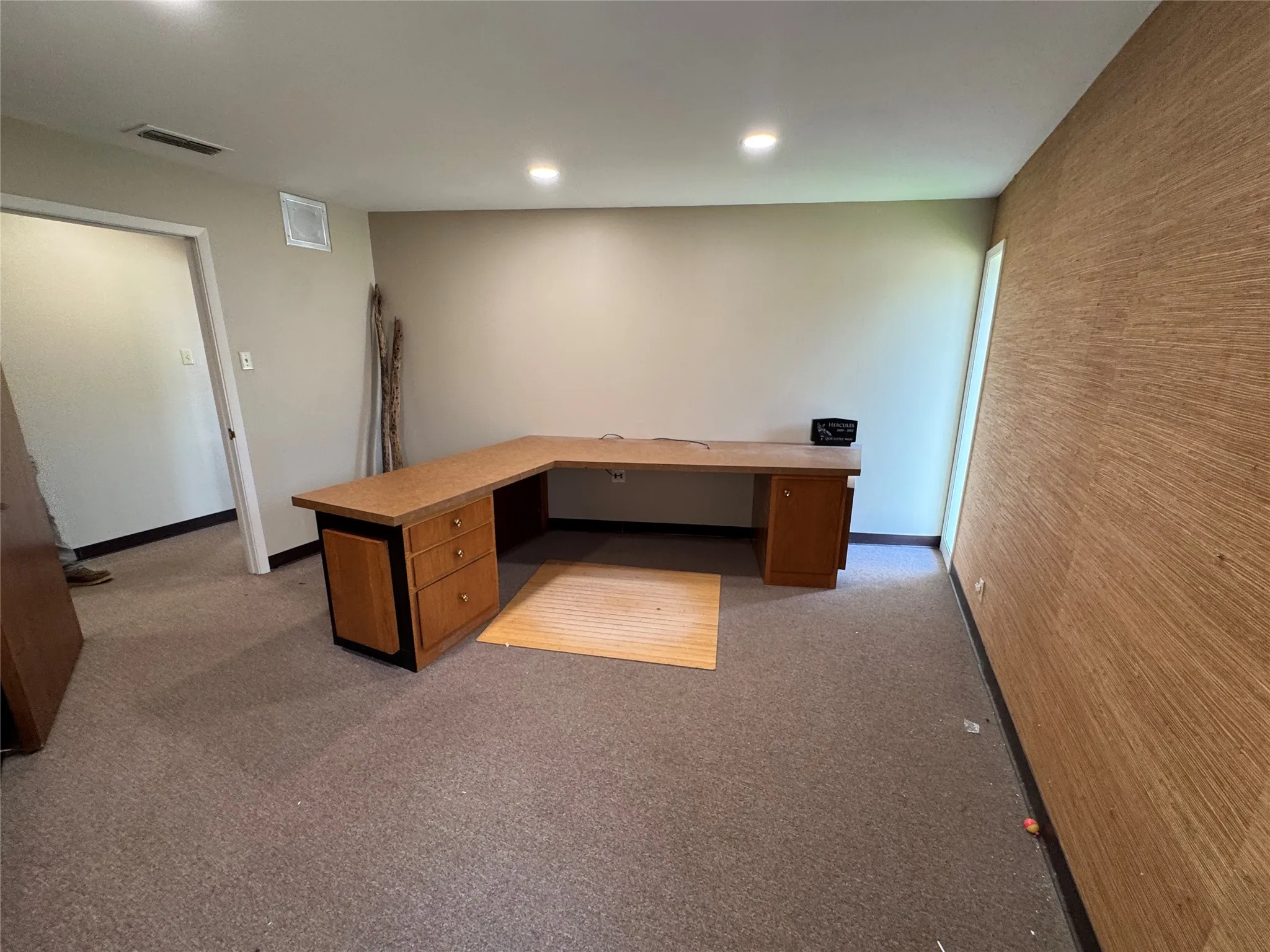 Industrial For Sale in Angelina County , 1208 S Chestnut Street, Lufkin, Texas 75901, 0, 0, Garage spaces, 0 Sqft, built in 1976, mls#21331721, Real Estate Agent in Lufkin, Homes For Sale in Angelina county, Homes For Sale in Lufkin, Realtor in Lufkin Texas, Real Estate Brokerage Independent Realty Texas, Luminita Cordes Realtor