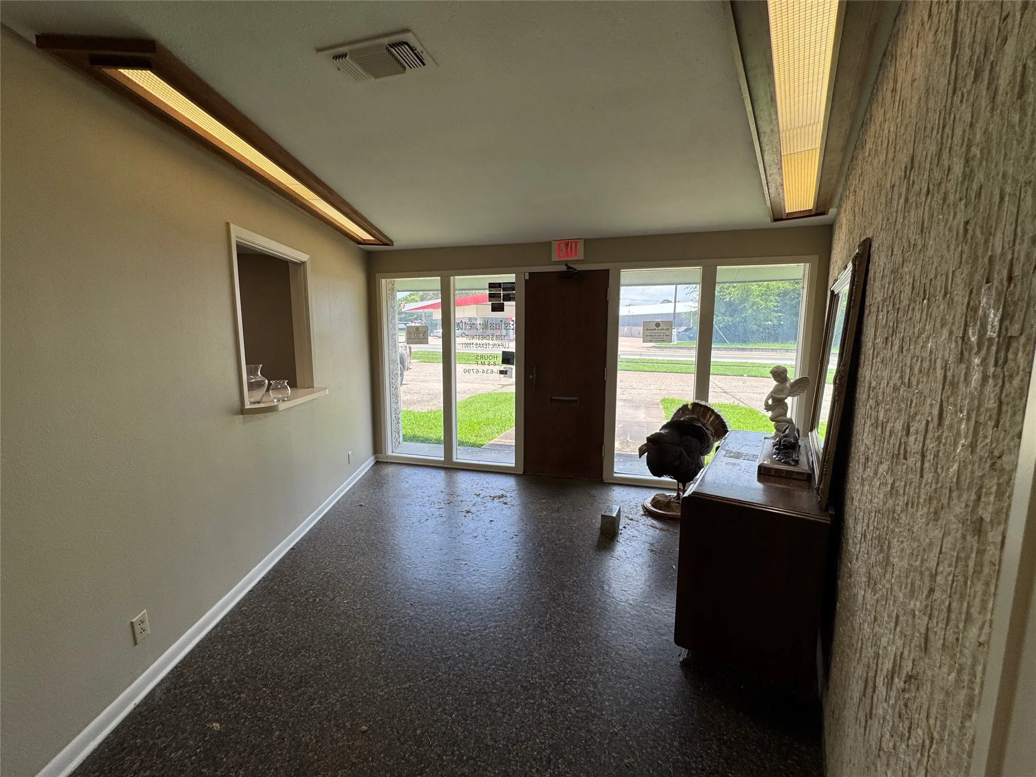 Industrial For Sale in Angelina County , 1208 S Chestnut Street, Lufkin, Texas 75901, 0, 0, Garage spaces, 0 Sqft, built in 1976, mls#21331721, Real Estate Agent in Lufkin, Homes For Sale in Angelina county, Homes For Sale in Lufkin, Realtor in Lufkin Texas, Real Estate Brokerage Independent Realty Texas, Luminita Cordes Realtor