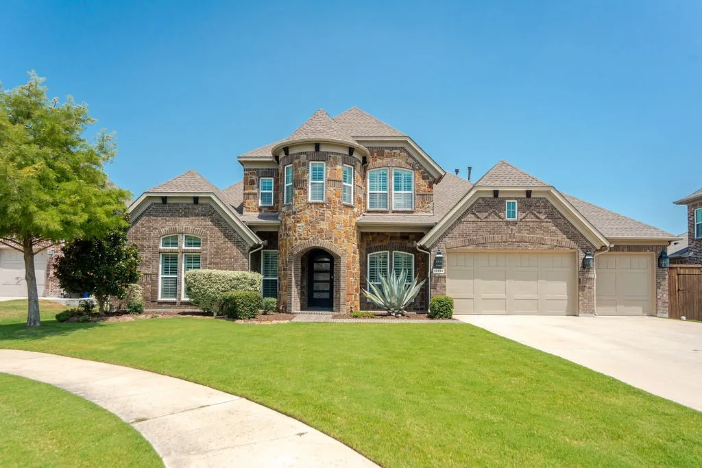 Single Family Residence For Sale in Collin County , 13134 Mardi Gras Lane, Frisco, Texas 75035, 6 Bedroom, 4 Bathroom, 3 Garage spaces, 4,126 Sqft, built in 2014, mls#21297817, Real Estate Agent in Frisco, Homes For Sale in Collin county, Homes For Sale in Frisco, Realtor in Frisco Texas, Real Estate Brokerage Independent Realty Texas, Luminita Cordes Realtor