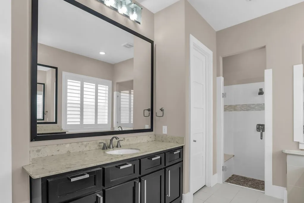Single Family Residence For Sale in Collin County , 13134 Mardi Gras Lane, Frisco, Texas 75035, 6 Bedroom, 4 Bathroom, 3 Garage spaces, 4,126 Sqft, built in 2014, mls#21297817, Real Estate Agent in Frisco, Homes For Sale in Collin county, Homes For Sale in Frisco, Realtor in Frisco Texas, Real Estate Brokerage Independent Realty Texas, Luminita Cordes Realtor