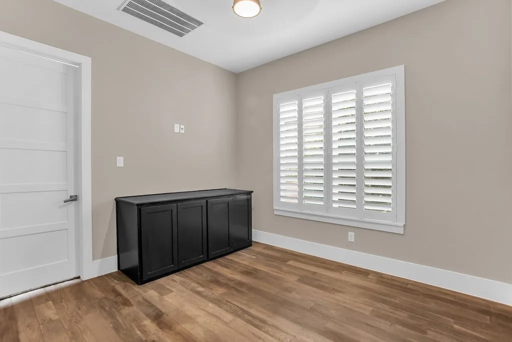 Game/TV room down