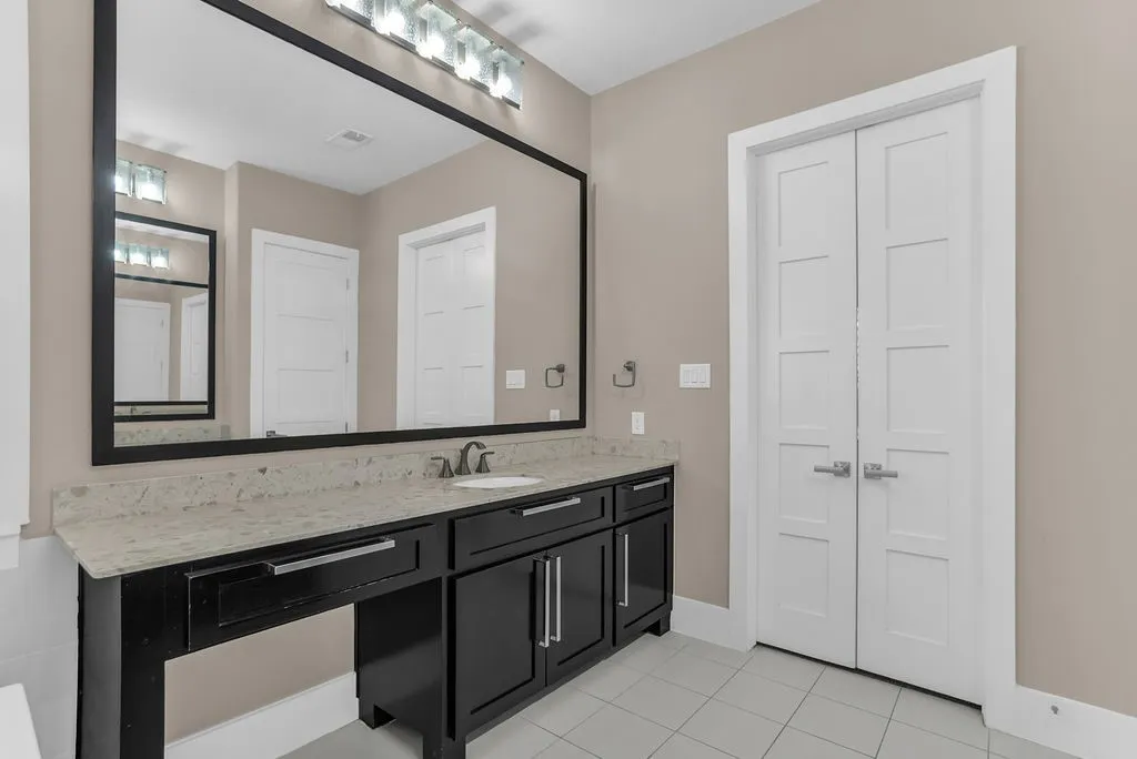 Single Family Residence For Sale in Collin County , 13134 Mardi Gras Lane, Frisco, Texas 75035, 6 Bedroom, 4 Bathroom, 3 Garage spaces, 4,126 Sqft, built in 2014, mls#21297817, Real Estate Agent in Frisco, Homes For Sale in Collin county, Homes For Sale in Frisco, Realtor in Frisco Texas, Real Estate Brokerage Independent Realty Texas, Luminita Cordes Realtor
