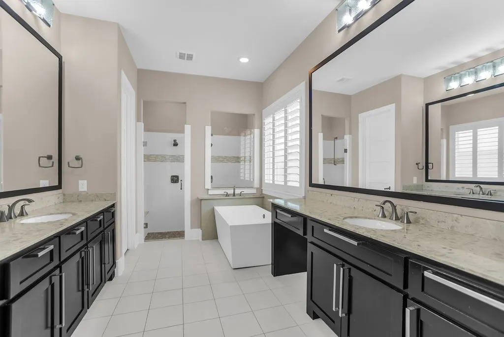 Single Family Residence For Sale in Collin County , 13134 Mardi Gras Lane, Frisco, Texas 75035, 6 Bedroom, 4 Bathroom, 3 Garage spaces, 4,126 Sqft, built in 2014, mls#21297817, Real Estate Agent in Frisco, Homes For Sale in Collin county, Homes For Sale in Frisco, Realtor in Frisco Texas, Real Estate Brokerage Independent Realty Texas, Luminita Cordes Realtor