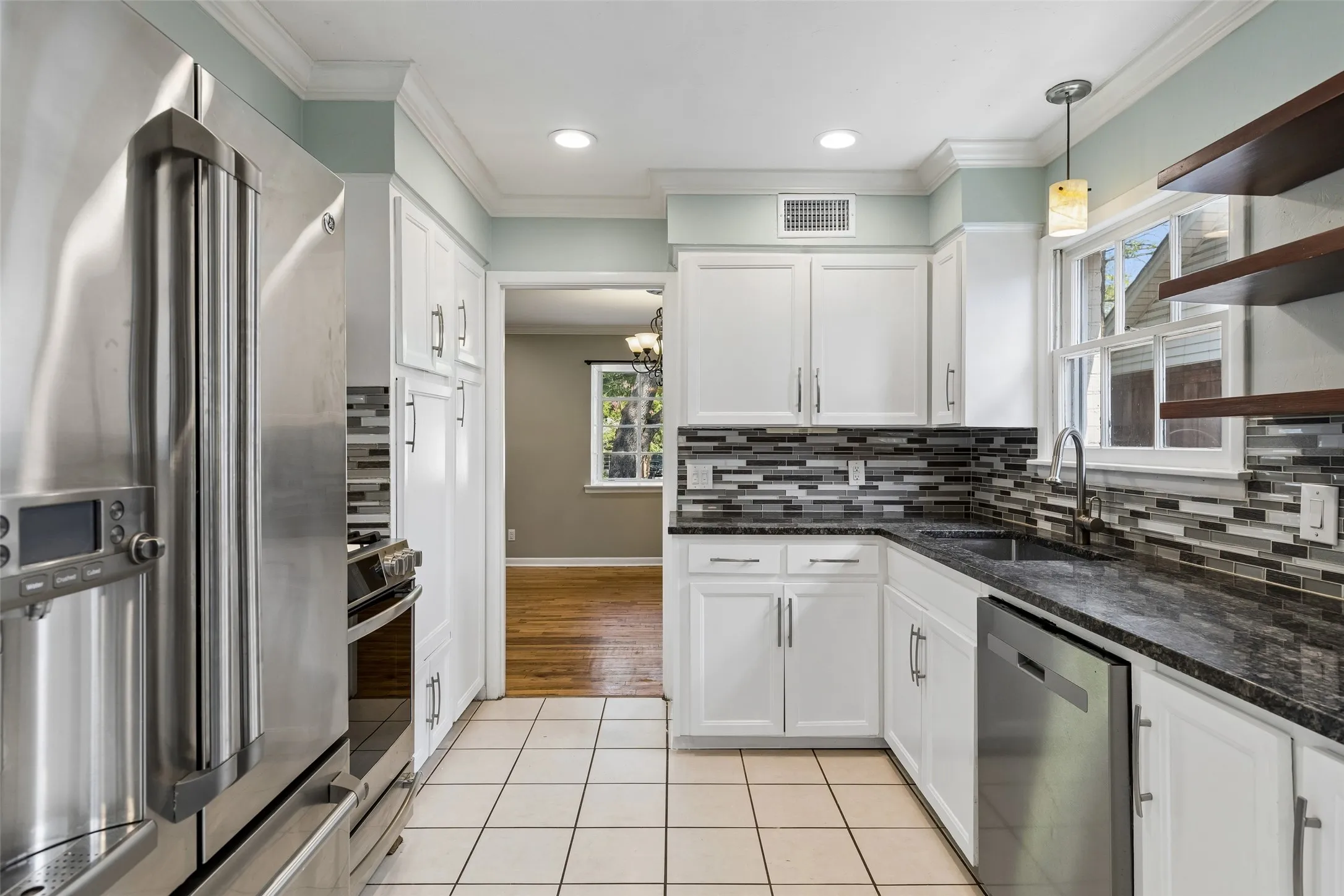 Single Family Residence For Sale in Dallas County , 703 S Weatherred Drive, Richardson, Texas 75080, 3 Bedroom, 2 Bathroom, 2 Garage spaces, 2,030 Sqft, built in 1957, mls#21322299, Real Estate Agent in Richardson, Homes For Sale in Dallas county, Homes For Sale in Richardson, Realtor in Richardson Texas, Real Estate Brokerage Independent Realty Texas, Luminita Cordes Realtor