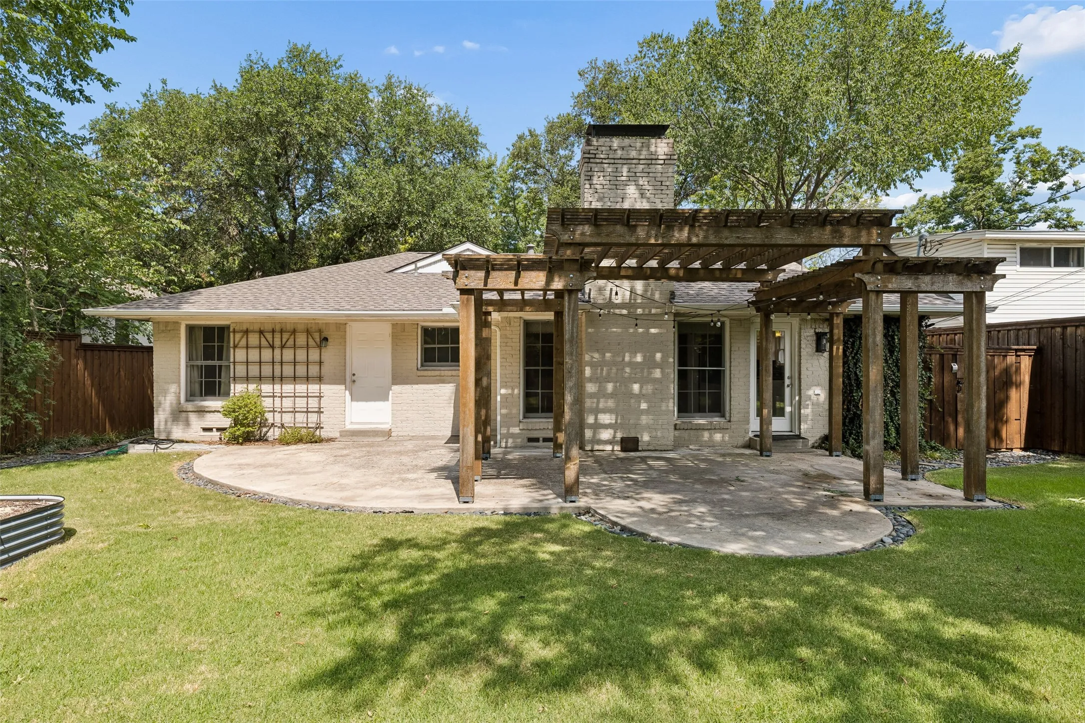 Single Family Residence For Sale in Dallas County , 703 S Weatherred Drive, Richardson, Texas 75080, 3 Bedroom, 2 Bathroom, 2 Garage spaces, 2,030 Sqft, built in 1957, mls#21322299, Real Estate Agent in Richardson, Homes For Sale in Dallas county, Homes For Sale in Richardson, Realtor in Richardson Texas, Real Estate Brokerage Independent Realty Texas, Luminita Cordes Realtor