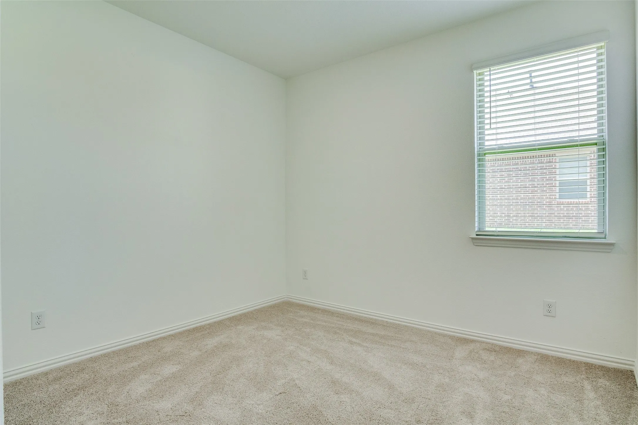 Single Family Residence For Rent in Tarrant County , 1228 Almond Road, Azle, Texas 76020, 4 Bedroom, 2 Bathroom, 2 Garage spaces, 1,996 Sqft, built in 2023, mls#21328391, Real Estate Agent in Azle, Homes For Rent in Tarrant county, Homes For Rent in Azle, Realtor in Azle Texas, Real Estate Brokerage Independent Realty Texas, Luminita Cordes Realtor