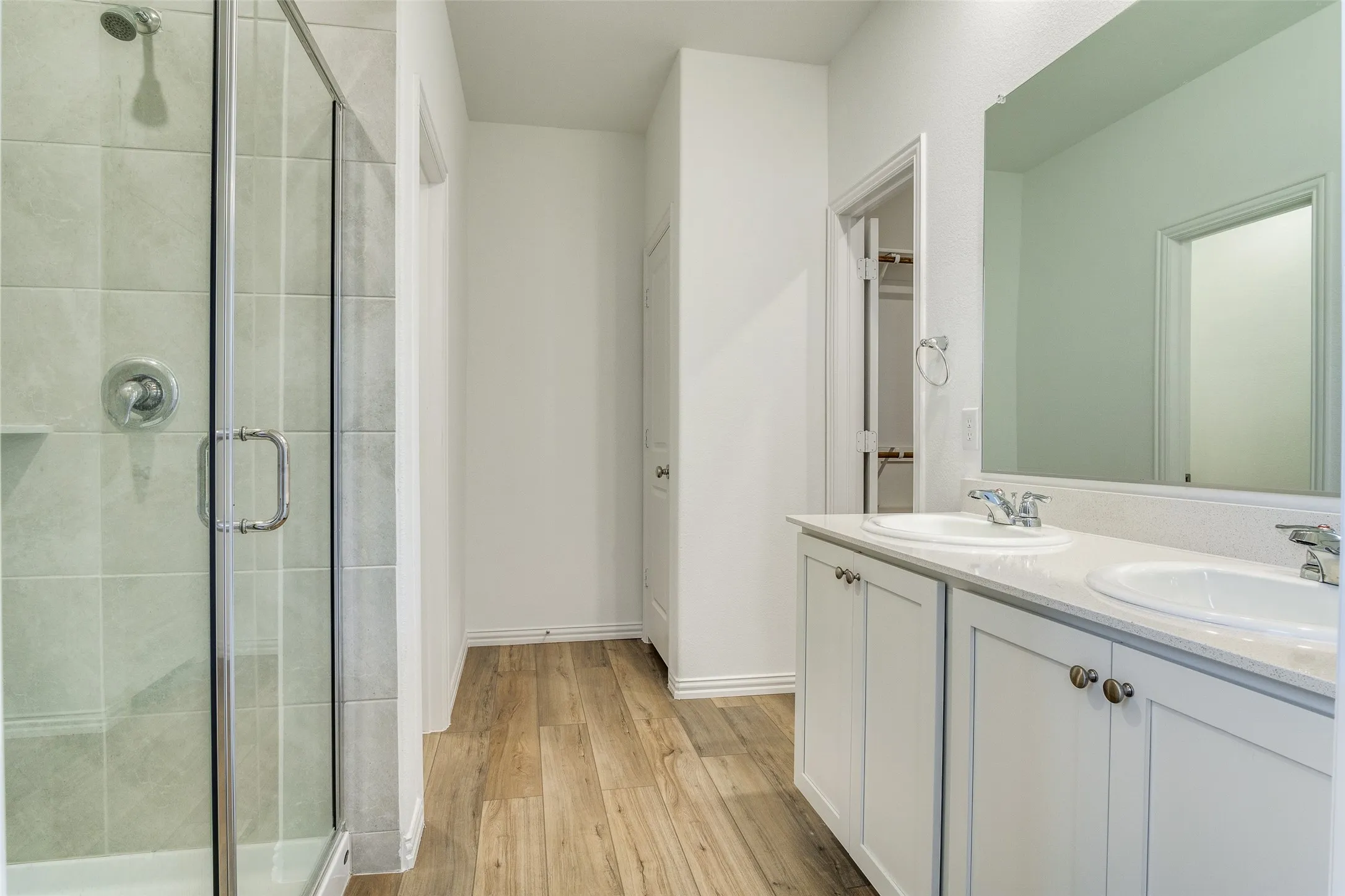 Single Family Residence For Rent in Tarrant County , 1228 Almond Road, Azle, Texas 76020, 4 Bedroom, 2 Bathroom, 2 Garage spaces, 1,996 Sqft, built in 2023, mls#21328391, Real Estate Agent in Azle, Homes For Rent in Tarrant county, Homes For Rent in Azle, Realtor in Azle Texas, Real Estate Brokerage Independent Realty Texas, Luminita Cordes Realtor