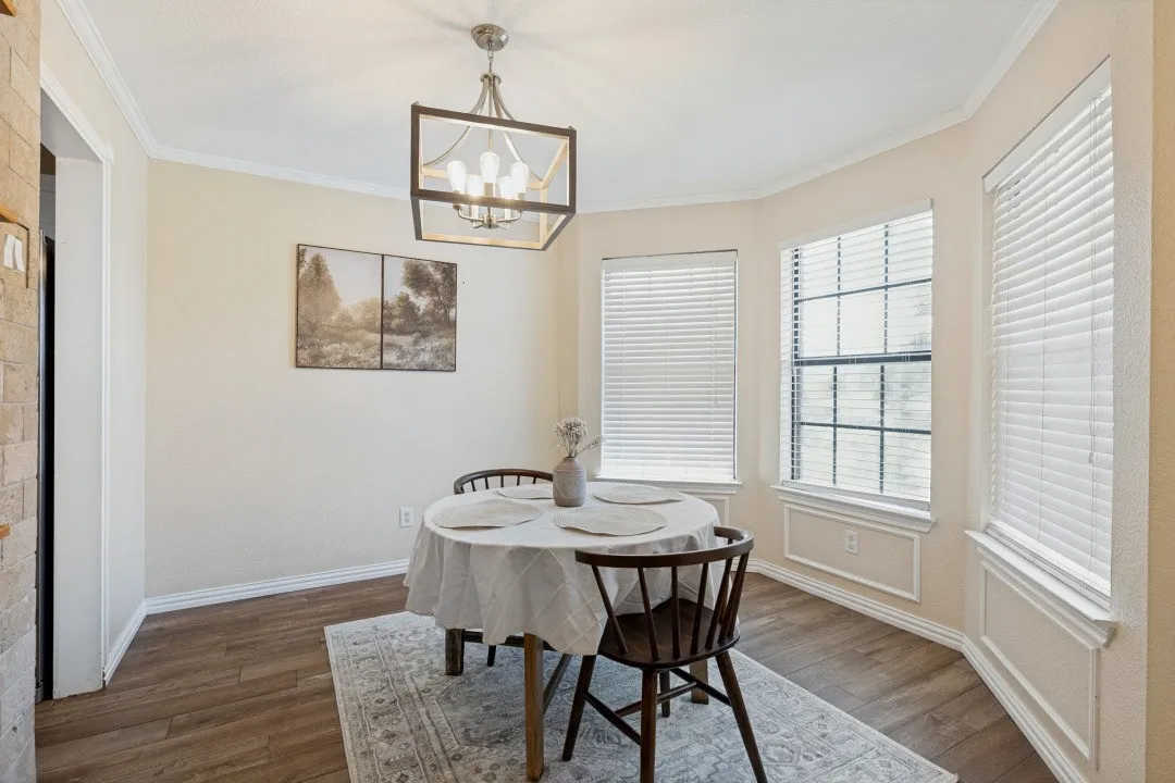 Single Family Residence For Sale in Tarrant County , 4220 Canyon Trail, Lake Worth, Texas 76135, 4 Bedroom, 3 Bathroom, 2 Garage spaces, 2,290 Sqft, built in 2005, mls#21328303, Real Estate Agent in Lake Worth, Homes For Sale in Tarrant county, Homes For Sale in Lake Worth, Realtor in Lake Worth Texas, Real Estate Brokerage Independent Realty Texas, Luminita Cordes Realtor