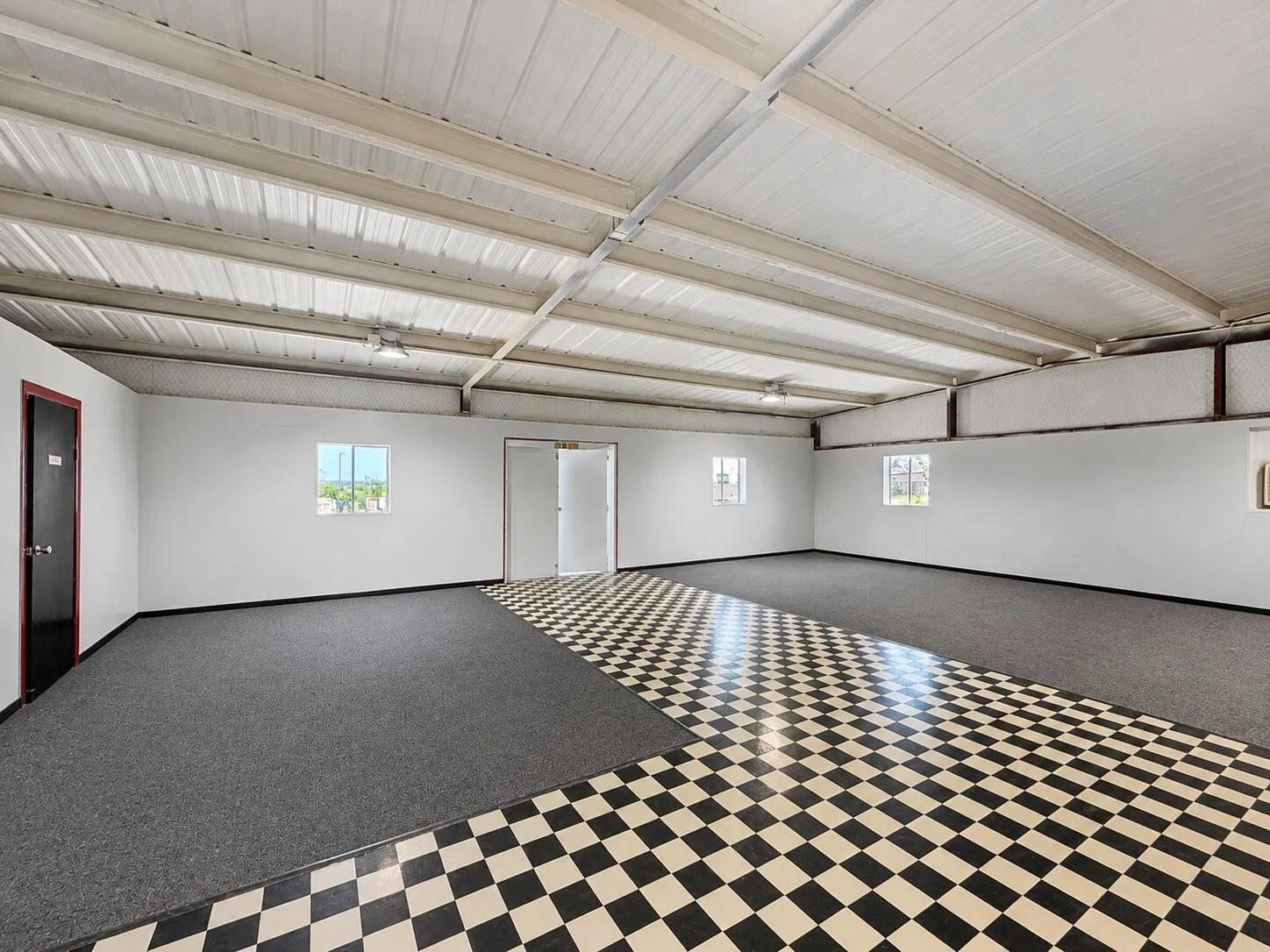 Industrial For Rent in Grayson County , 4109 Parkdale Lane, Denison, Texas 75020, 0, 0, Garage spaces, 0 Sqft, built in 1998, Price $3,000, mls#21330712, Real Estate Agent in Denison, Homes For Rent in Grayson county, Homes For Rent in Denison, Realtor in Denison Texas, Real Estate Brokerage Independent Realty Texas, Luminita Cordes Realtor