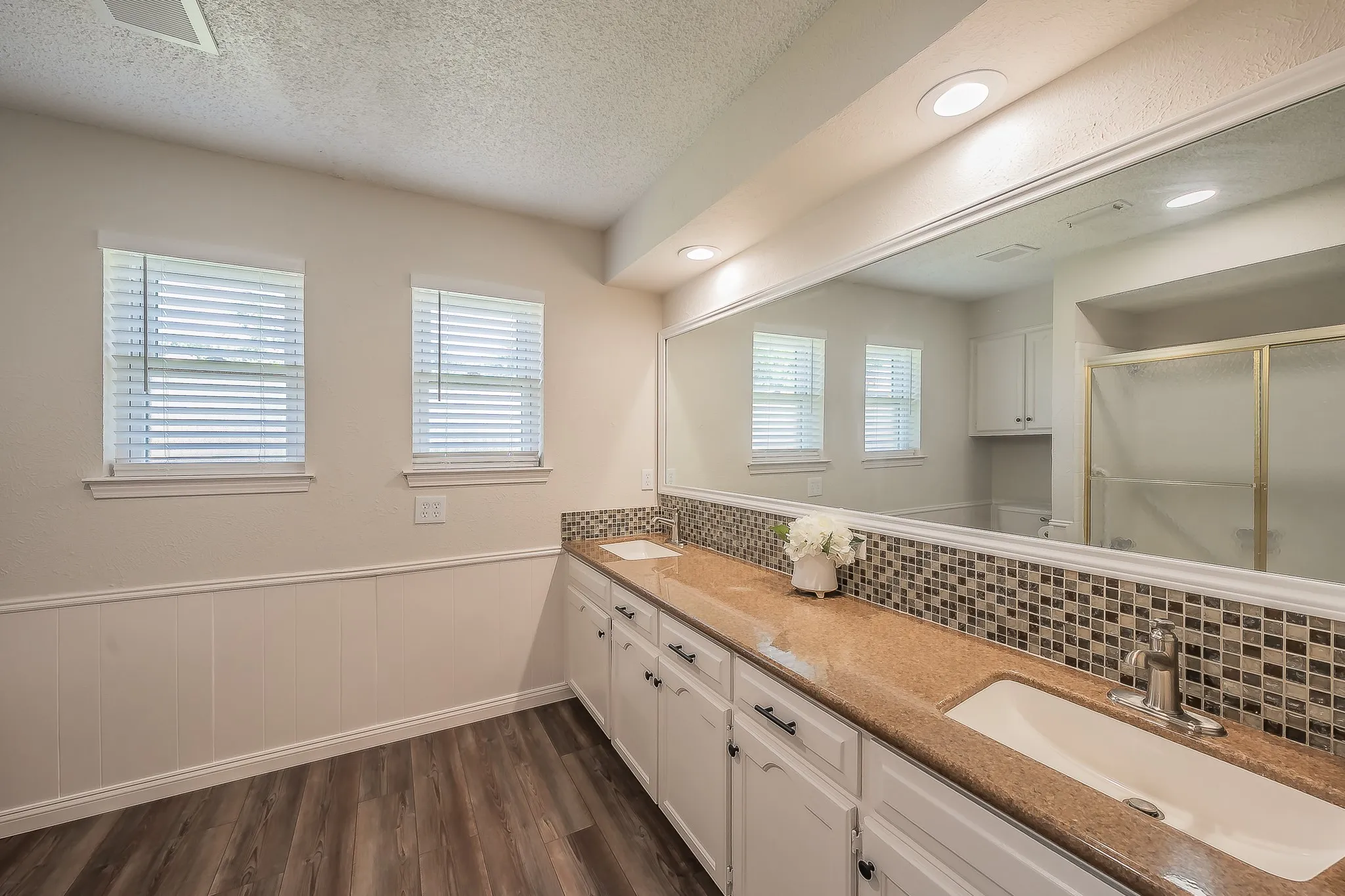  Spacious Primary Bathroom, with double vanity and combo shower and tub