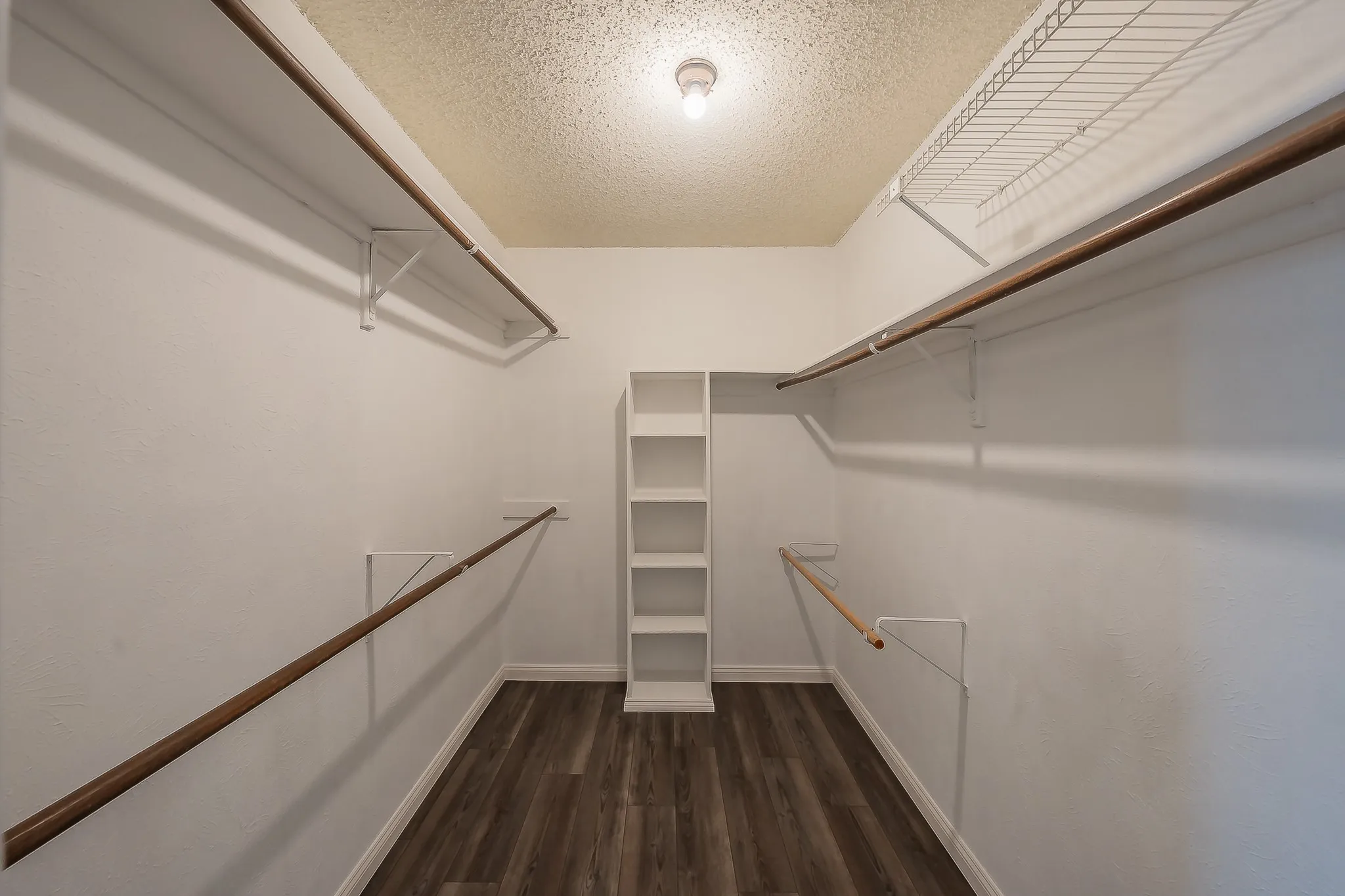 Pleanty of closet space in the master bedroom closet.