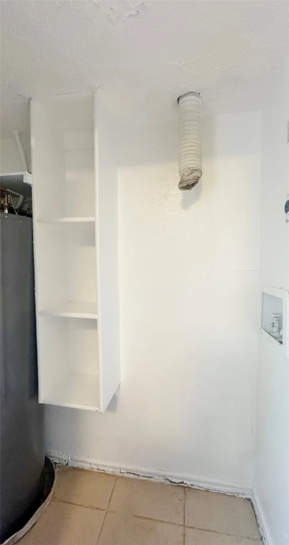 Apartment For Rent in Dallas County , 2817 Wimbledon Court A, Garland, Texas 75041, 2 Bedroom, 2 Bathroom, Garage spaces, 1,040 Sqft, built in 1986, mls#21331756, Real Estate Agent in Garland, Homes For Rent in Dallas county, Homes For Rent in Garland, Realtor in Garland Texas, Real Estate Brokerage Independent Realty Texas, Luminita Cordes Realtor