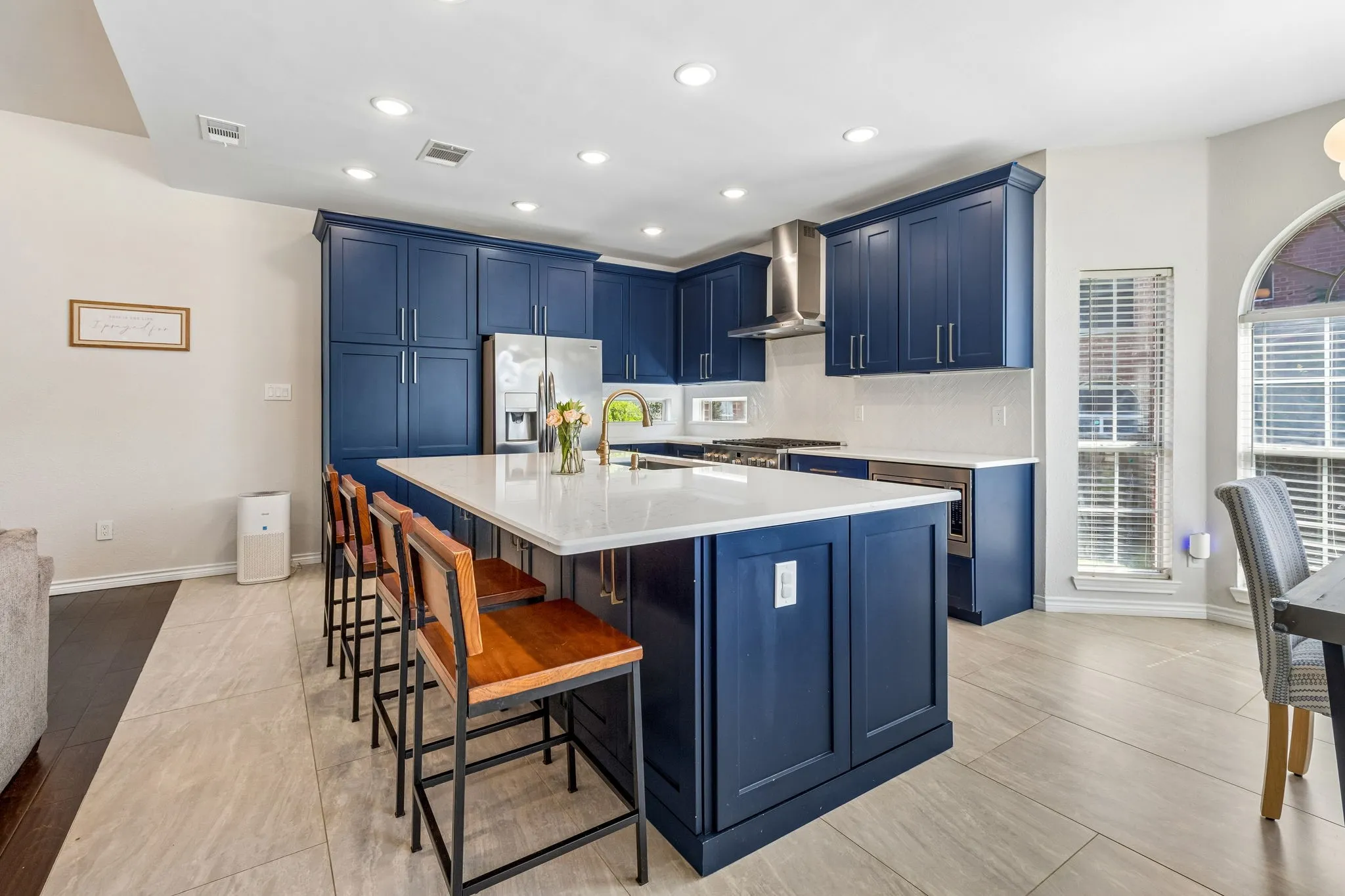 Single Family Residence For Sale in Rockwall County , 8710 Creekside Drive, Rowlett, Texas 75089, 4 Bedroom, 4 Bathroom, 2 Garage spaces, 3,349 Sqft, built in 1992, mls#21326871, Real Estate Agent in Rowlett, Homes For Sale in Rockwall county, Homes For Sale in Rowlett, Realtor in Rowlett Texas, Real Estate Brokerage Independent Realty Texas, Luminita Cordes Realtor