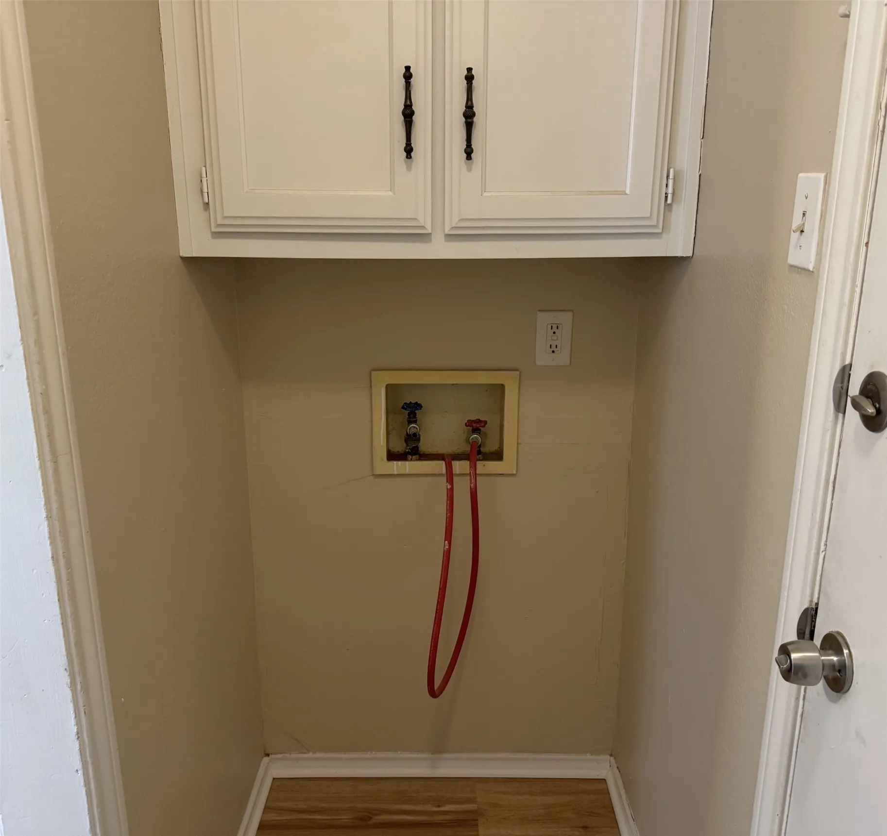 Single Family Residence For Rent in Denton County , 1706 Wisteria Street, Denton, Texas 76205, 3 Bedroom, 2 Bathroom, 2 Garage spaces, 1,493 Sqft, built in 1983, mls#21331760, Real Estate Agent in Denton, Homes For Rent in Denton county, Homes For Rent in Denton, Realtor in Denton Texas, Real Estate Brokerage Independent Realty Texas, Luminita Cordes Realtor