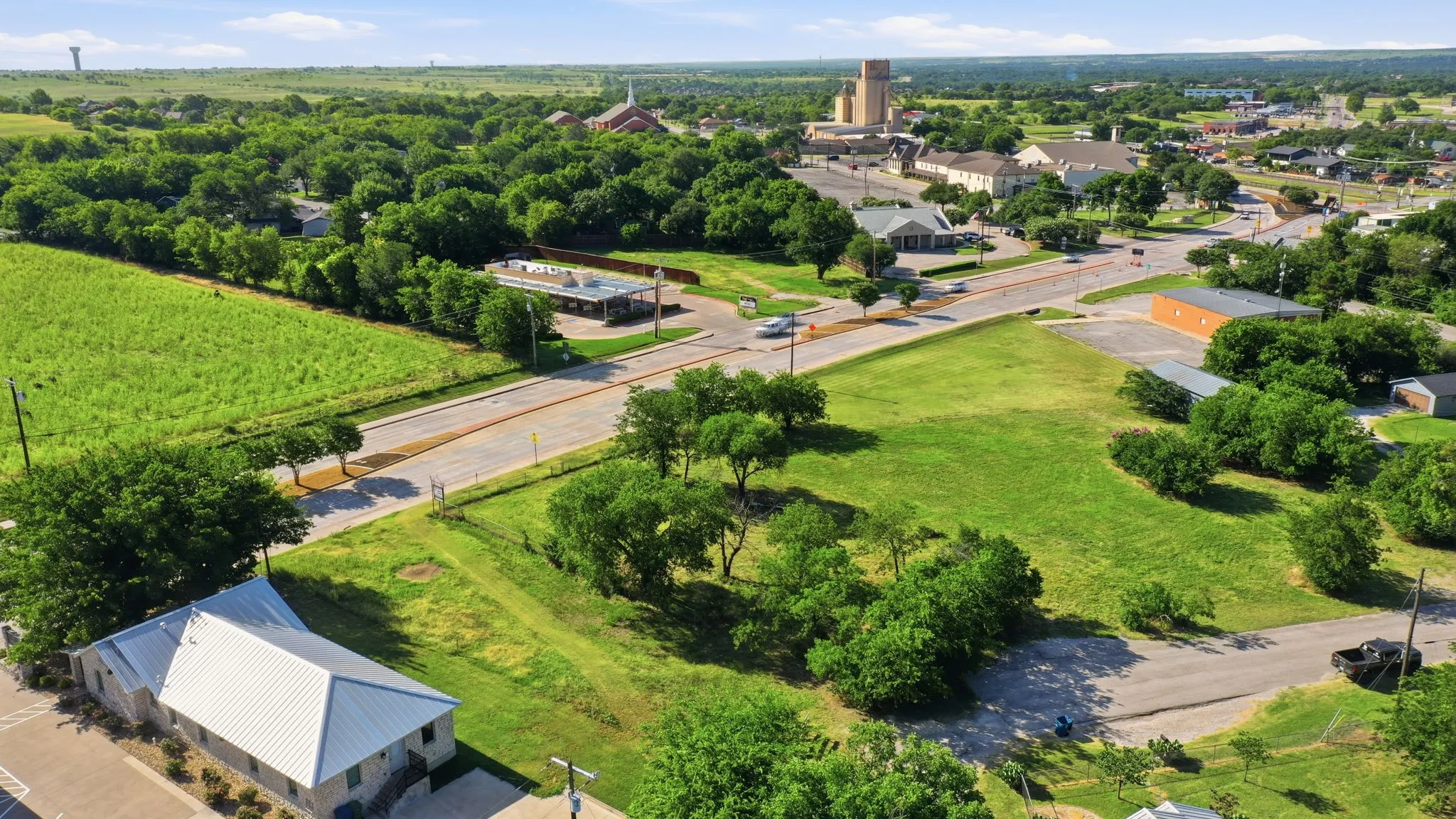 Unimproved Land For Sale in Parker County , 315 E Fm 1187, Aledo, Texas 76008, 0, 0, Garage spaces, 0 Sqft, built in 0, mls#21331777, Real Estate Agent in Aledo, Homes For Sale in Parker county, Homes For Sale in Aledo, Realtor in Aledo Texas, Real Estate Brokerage Independent Realty Texas, Luminita Cordes Realtor