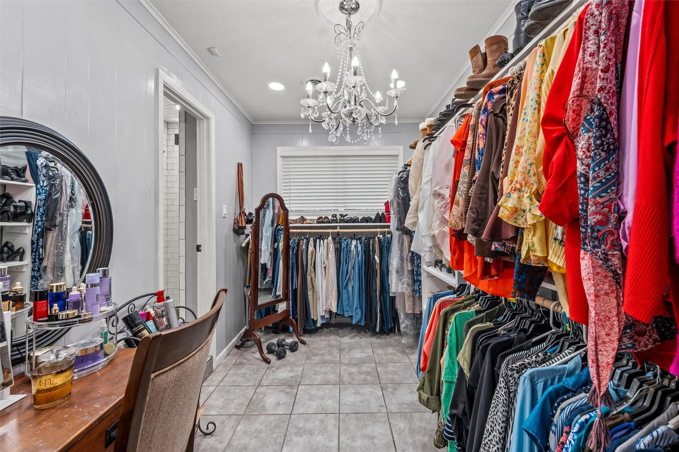 Walk in closet