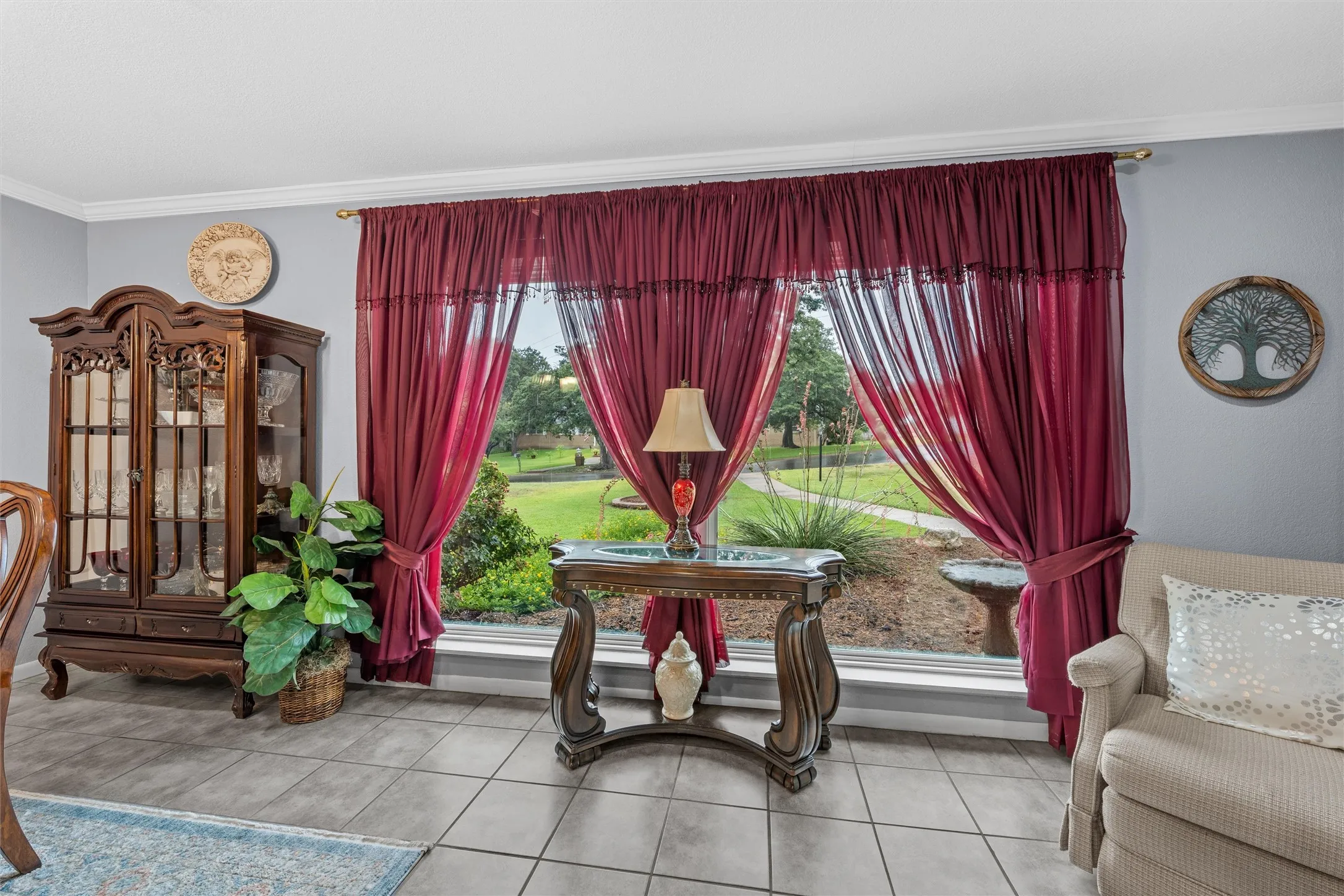 Single Family Residence For Sale in Mc Lennan County , 1124 Sierra Drive, Woodway, Texas 76712, 3 Bedroom, 2 Bathroom, 2 Garage spaces, 2,446 Sqft, built in 1964, mls#21331473, Real Estate Agent in Woodway, Homes For Sale in Mc Lennan county, Homes For Sale in Woodway, Realtor in Woodway Texas, Real Estate Brokerage Independent Realty Texas, Luminita Cordes Realtor