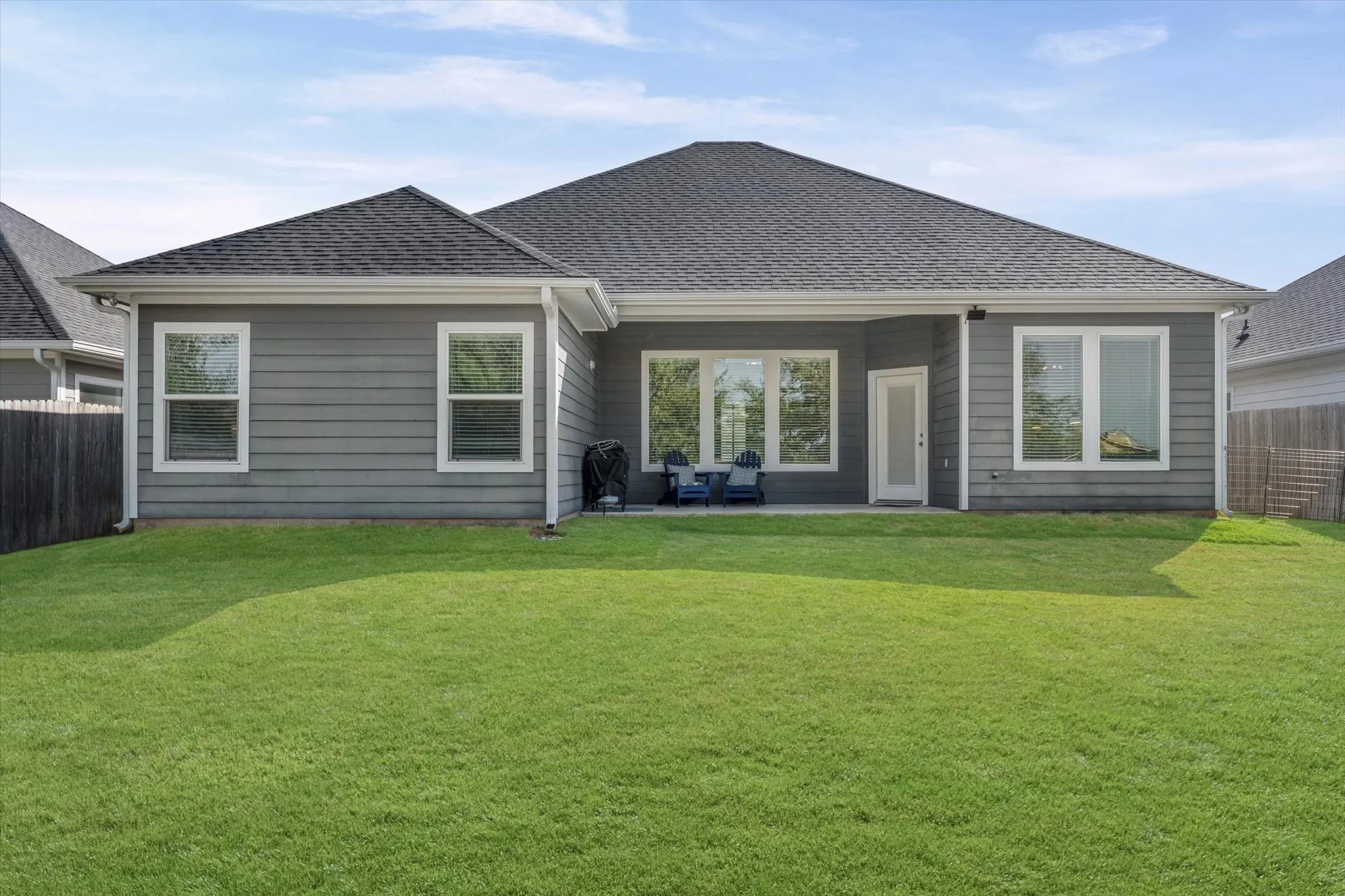 Single Family Residence For Sale in Mc Lennan County , 132 Swan Lake, Waco, Texas 76708, 3 Bedroom, 2 Bathroom, 2 Garage spaces, 1,705 Sqft, built in 2020, mls#21329446, Real Estate Agent in Waco, Homes For Sale in Mc Lennan county, Homes For Sale in Waco, Realtor in Waco Texas, Real Estate Brokerage Independent Realty Texas, Luminita Cordes Realtor
