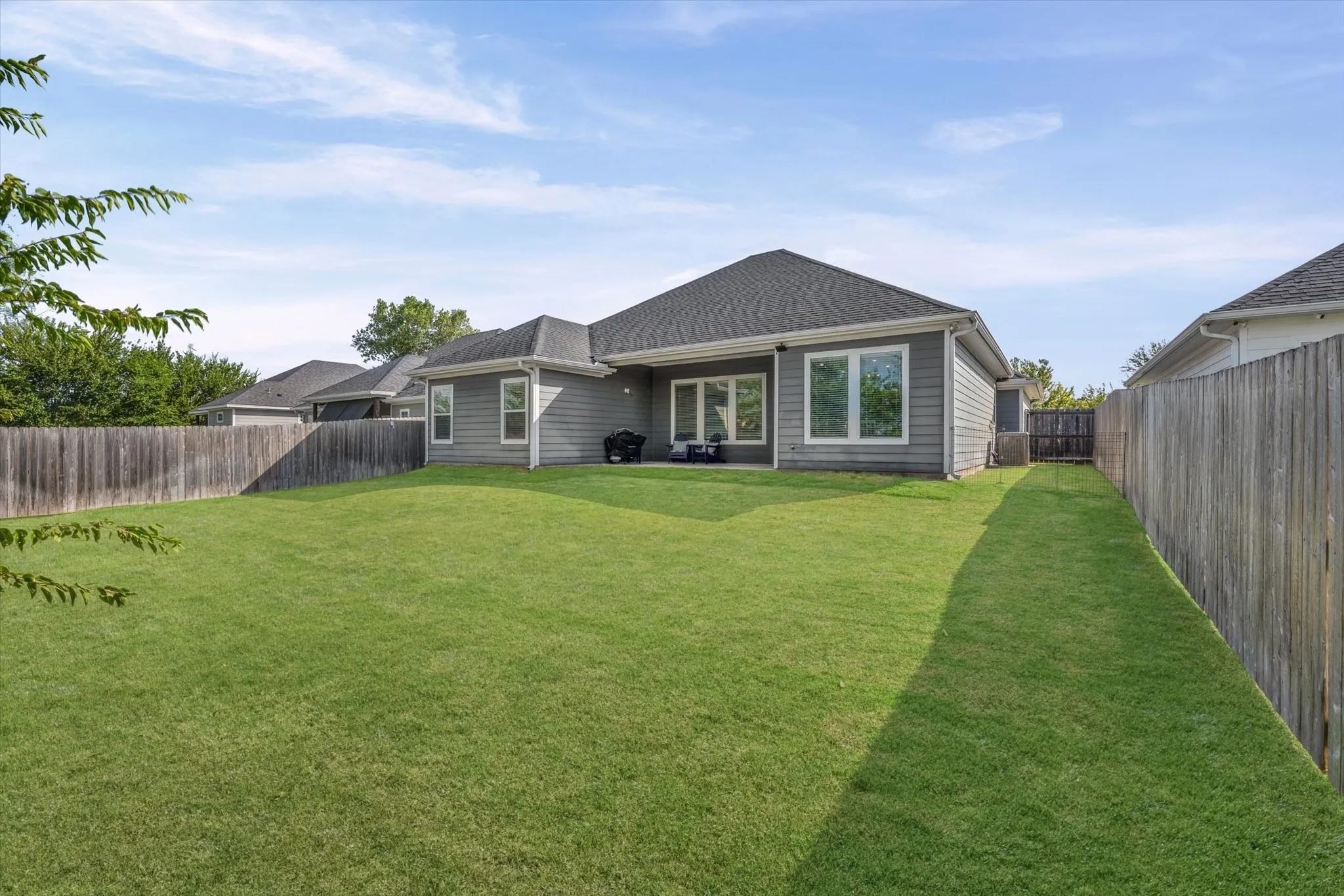 Single Family Residence For Sale in Mc Lennan County , 132 Swan Lake, Waco, Texas 76708, 3 Bedroom, 2 Bathroom, 2 Garage spaces, 1,705 Sqft, built in 2020, mls#21329446, Real Estate Agent in Waco, Homes For Sale in Mc Lennan county, Homes For Sale in Waco, Realtor in Waco Texas, Real Estate Brokerage Independent Realty Texas, Luminita Cordes Realtor