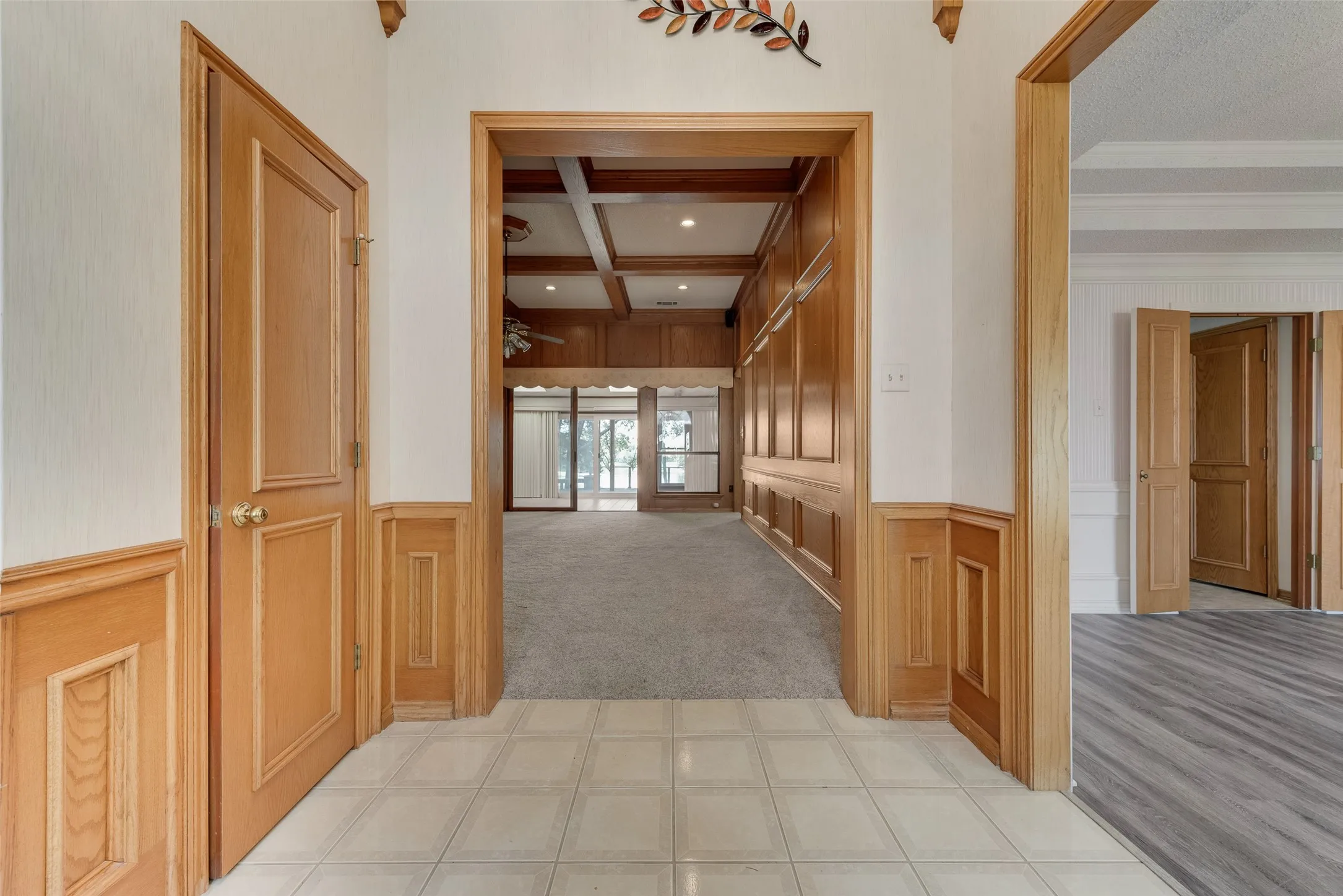 Farm For Sale in Ellis County , 235 Taylor Road, Waxahachie, Texas 75165, 3 Bedroom, 4 Bathroom, 3 Garage spaces, 3,771 Sqft, built in 1987, mls#21331111, Real Estate Agent in Waxahachie, Homes For Sale in Ellis county, Homes For Sale in Waxahachie, Realtor in Waxahachie Texas, Real Estate Brokerage Independent Realty Texas, Luminita Cordes Realtor