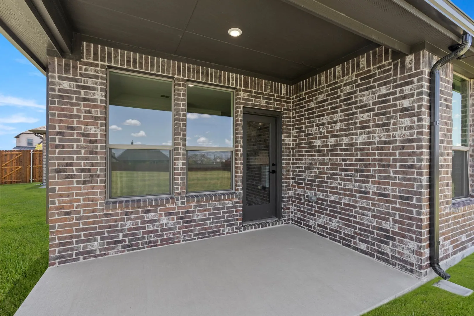 DFW-Coyote Crossing-Concept 2622-112 Golden Jackal Court-Patio-Risewell Homes-1