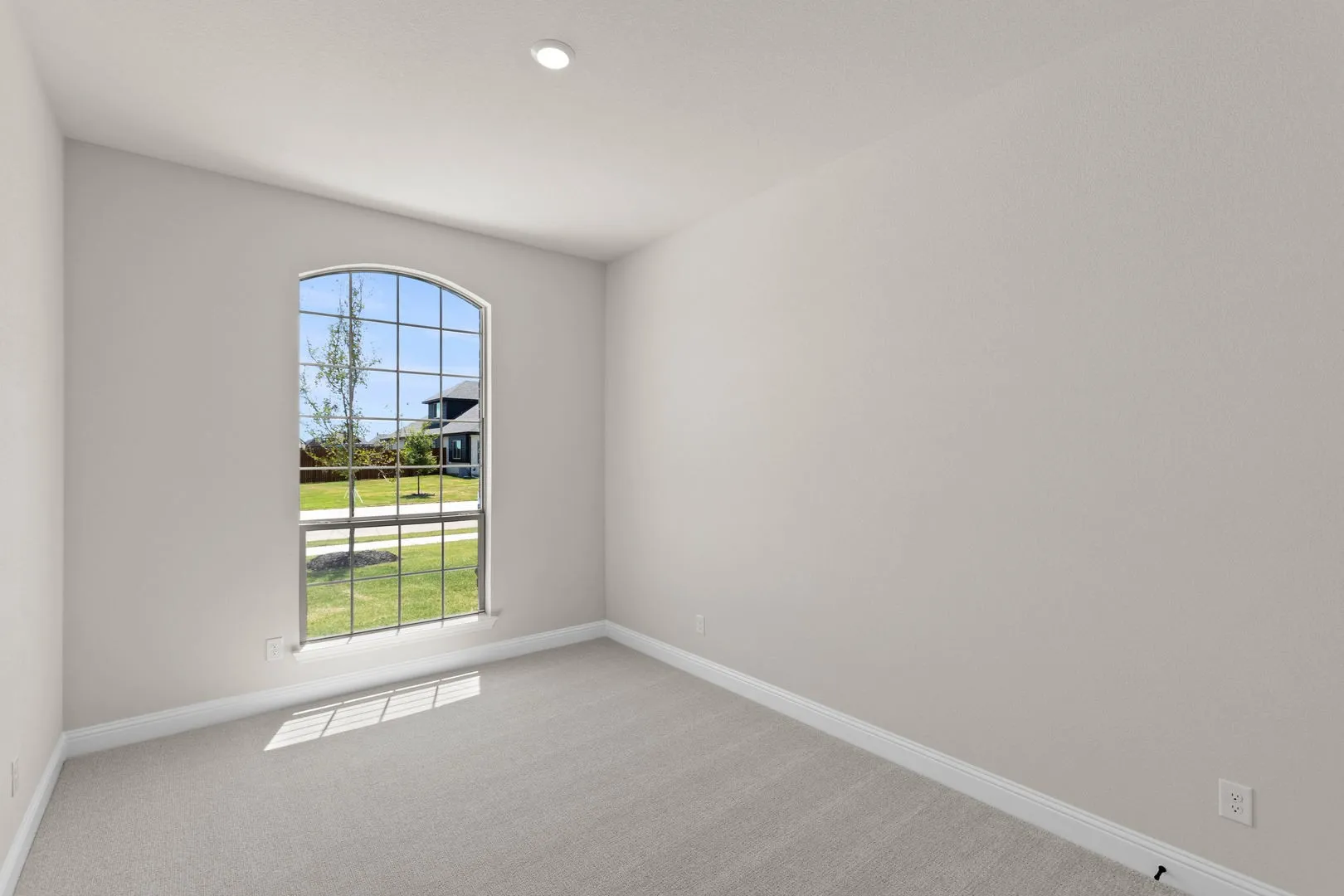 DFW-Coyote Crossing-Concept 2622-112 Golden Jackal Court-Bedroom-Risewell Homes-3