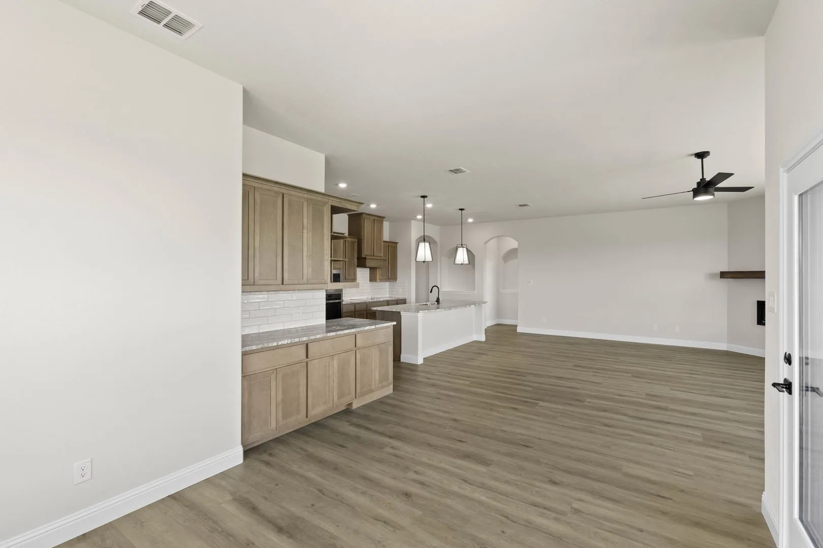 DFW-Coyote Crossing-Concept 2622-112 Golden Jackal Court-Dining-Risewell Homes-2